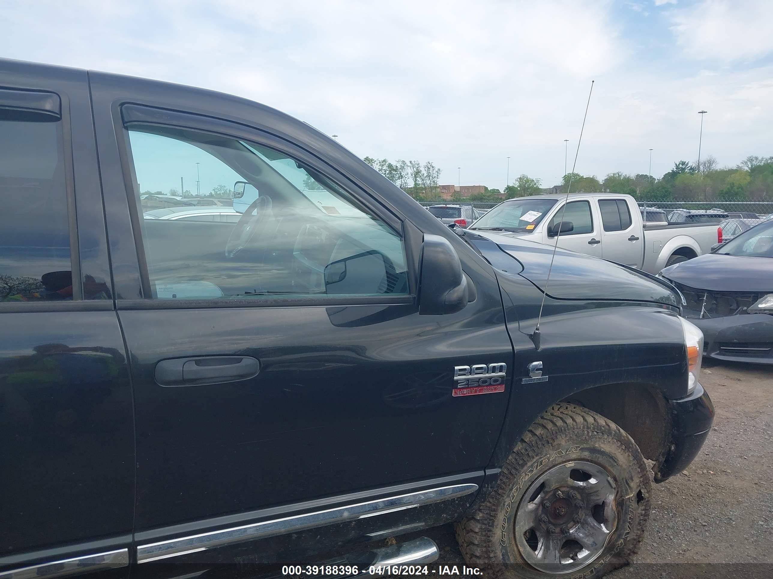 Photo 12 VIN: 3D7KS28C37G755412 - DODGE RAM 