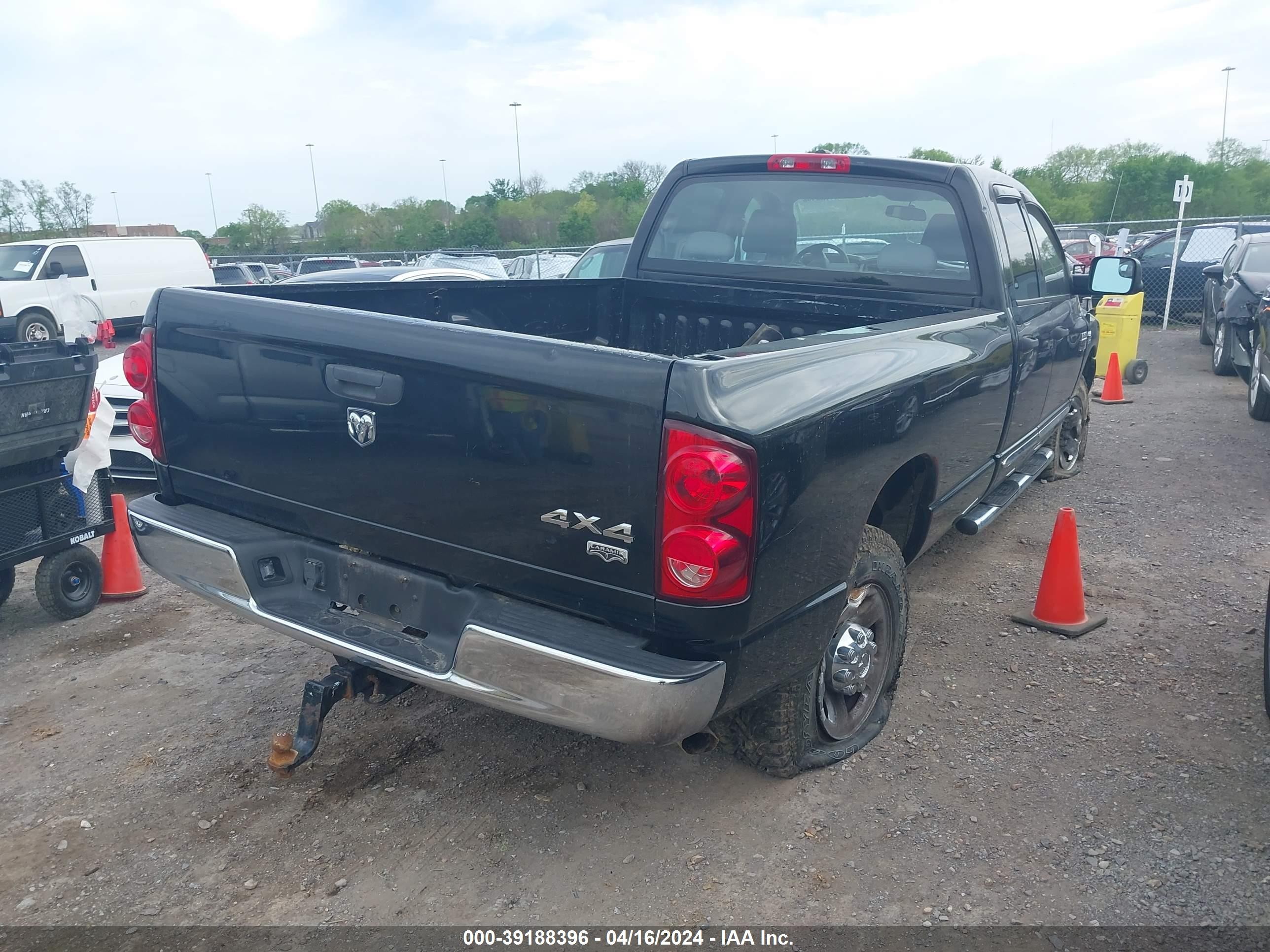 Photo 3 VIN: 3D7KS28C37G755412 - DODGE RAM 