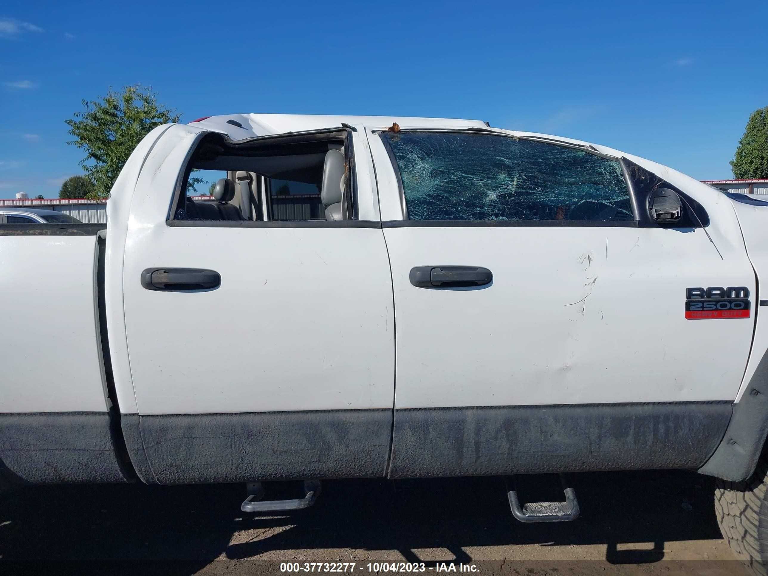 Photo 12 VIN: 3D7KS28C47G750395 - DODGE RAM 