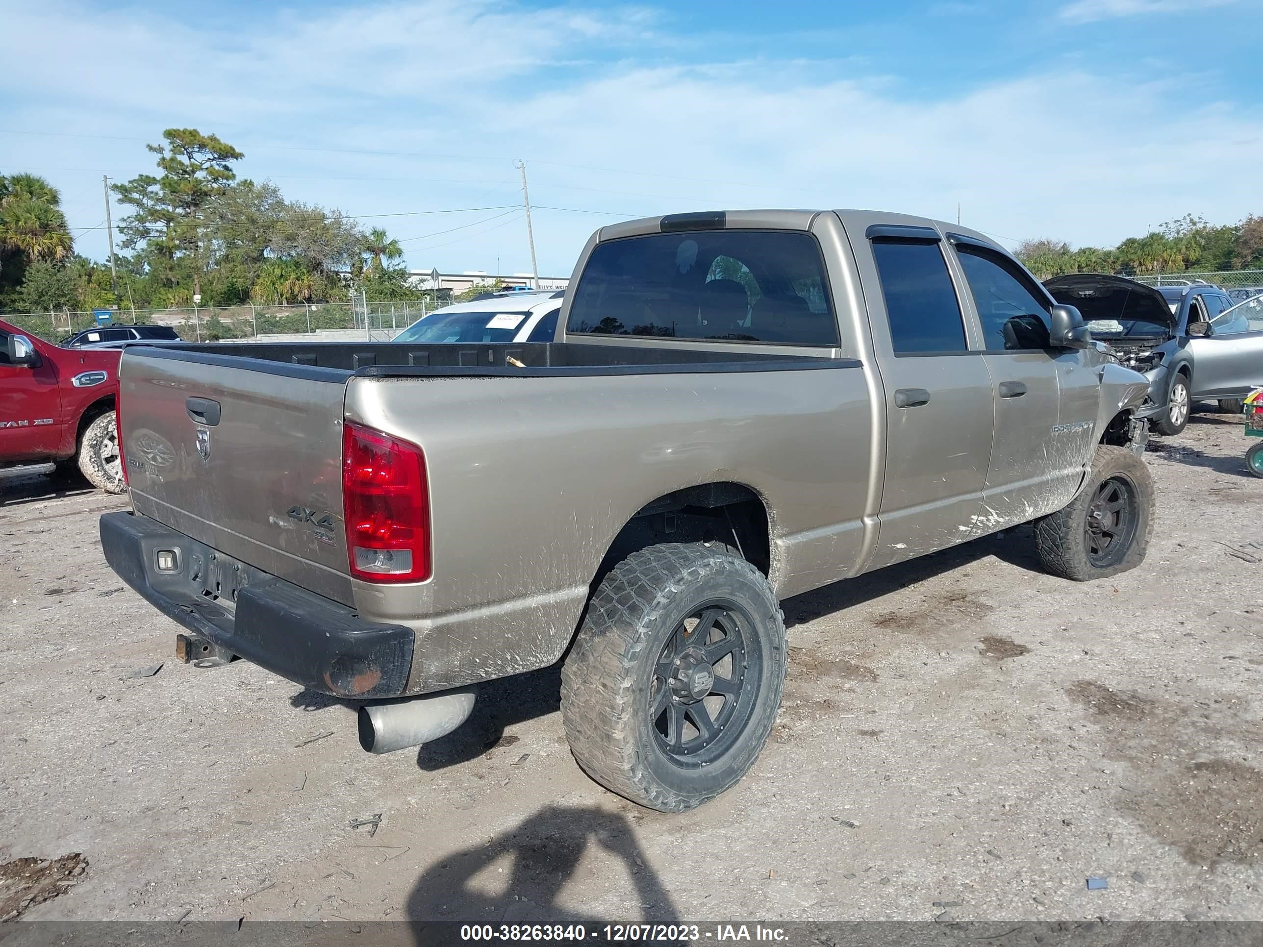 Photo 3 VIN: 3D7KS28C65G751738 - DODGE RAM 