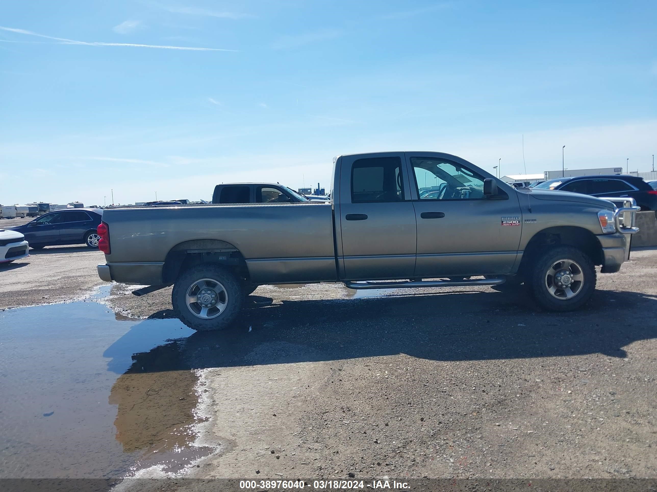 Photo 12 VIN: 3D7KS28D48G180568 - DODGE RAM 