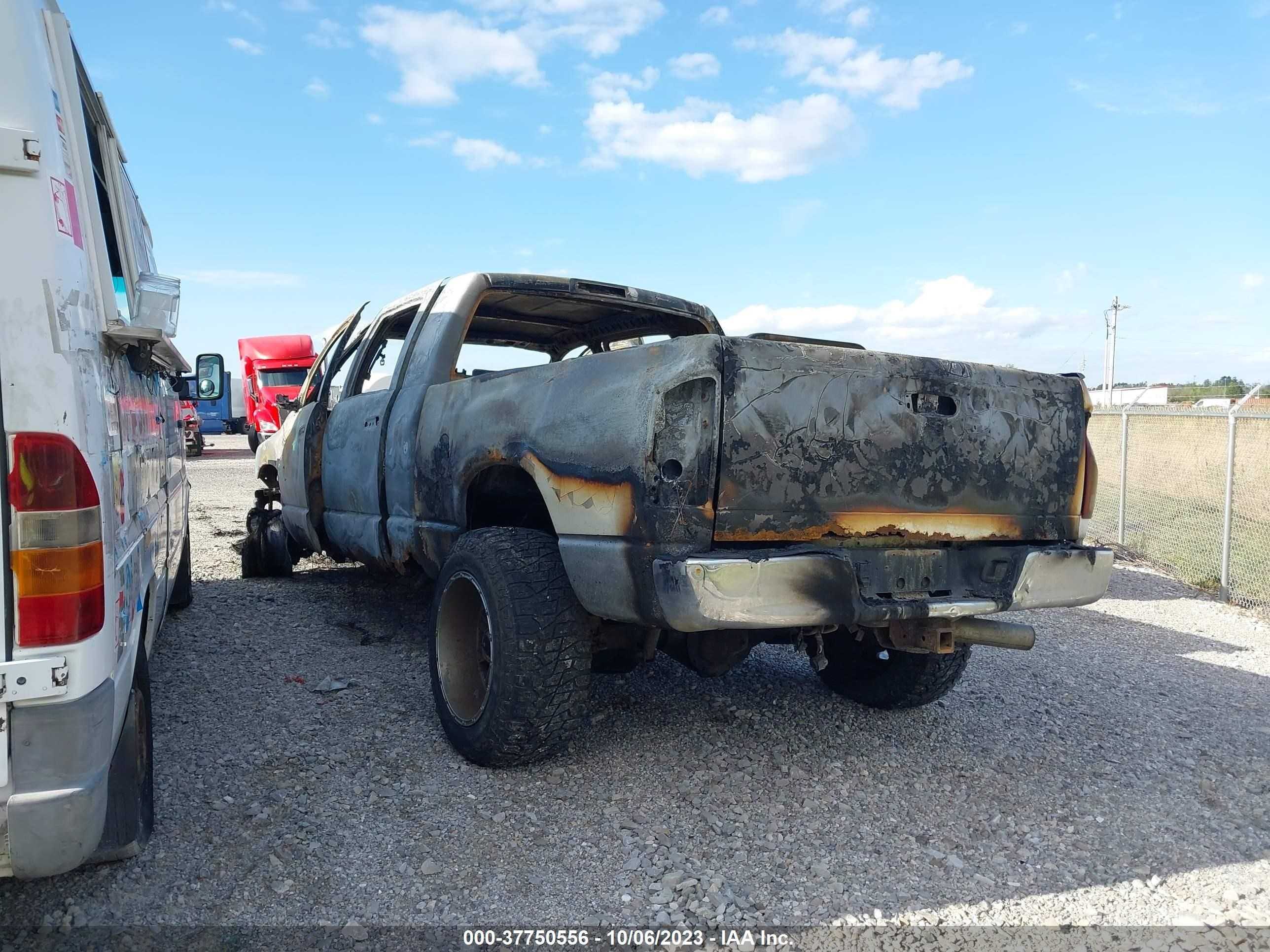 Photo 2 VIN: 3D7KS29C06G137476 - DODGE RAM 