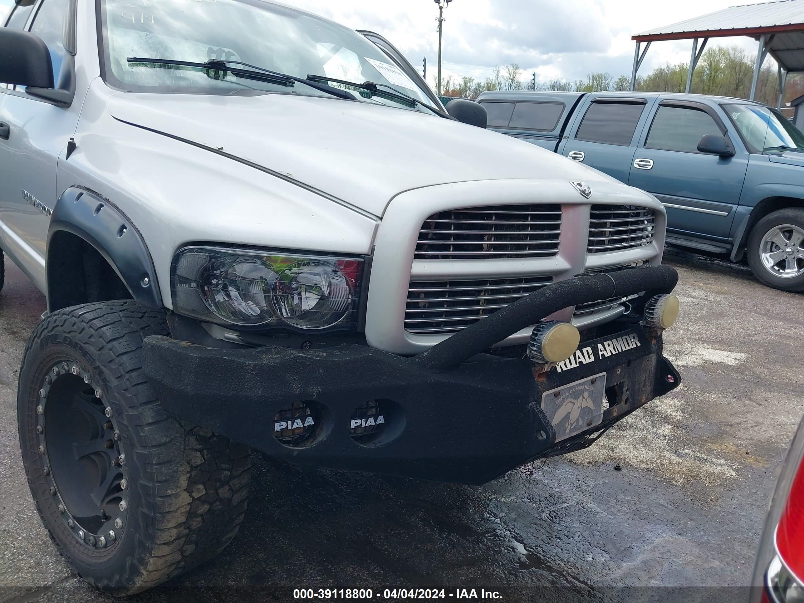 Photo 11 VIN: 3D7KU28623G767808 - DODGE RAM 