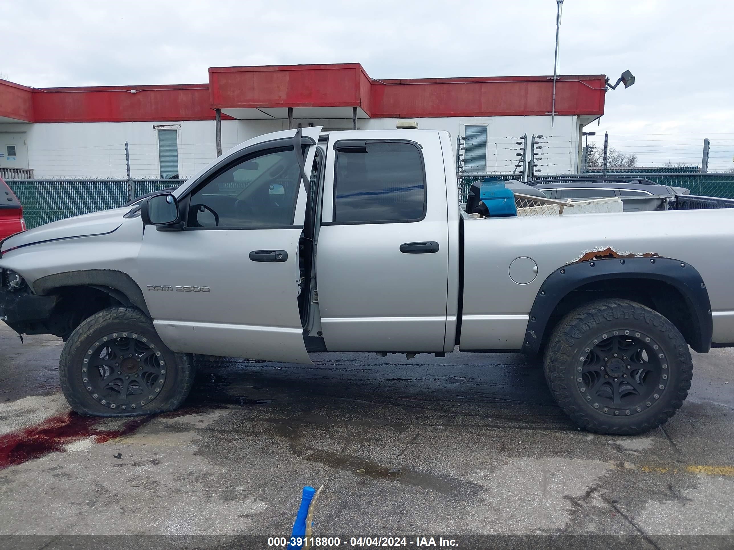 Photo 13 VIN: 3D7KU28623G767808 - DODGE RAM 