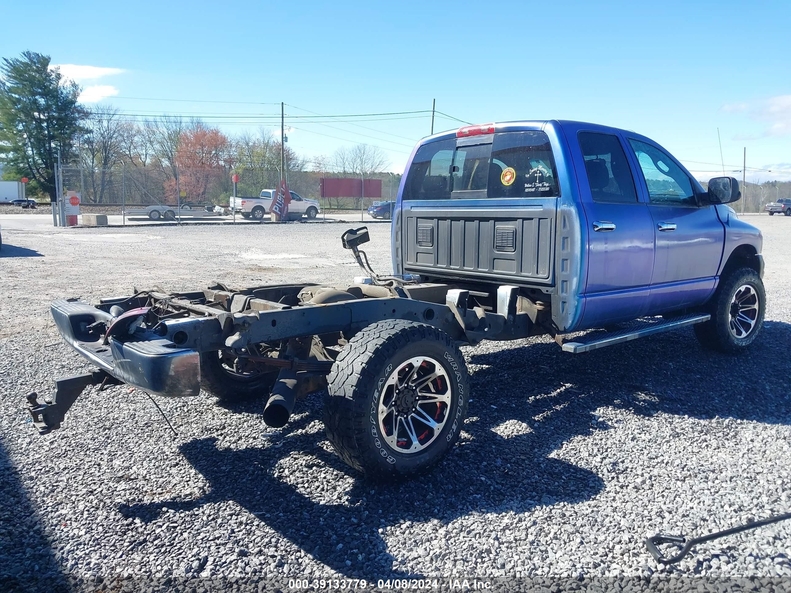 Photo 3 VIN: 3D7KU28C04G132724 - DODGE RAM 