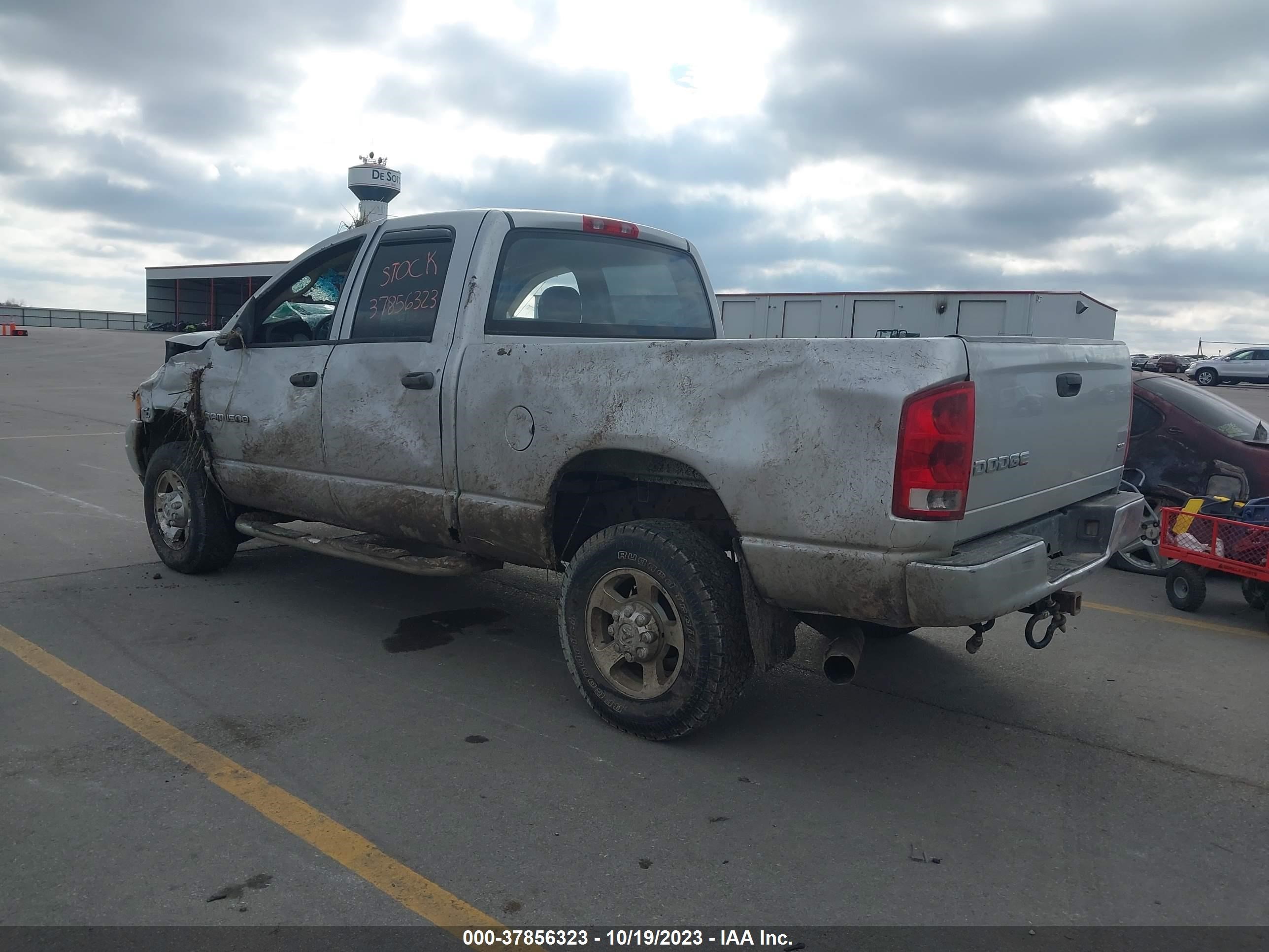 Photo 2 VIN: 3D7KU28C43G847133 - DODGE RAM 