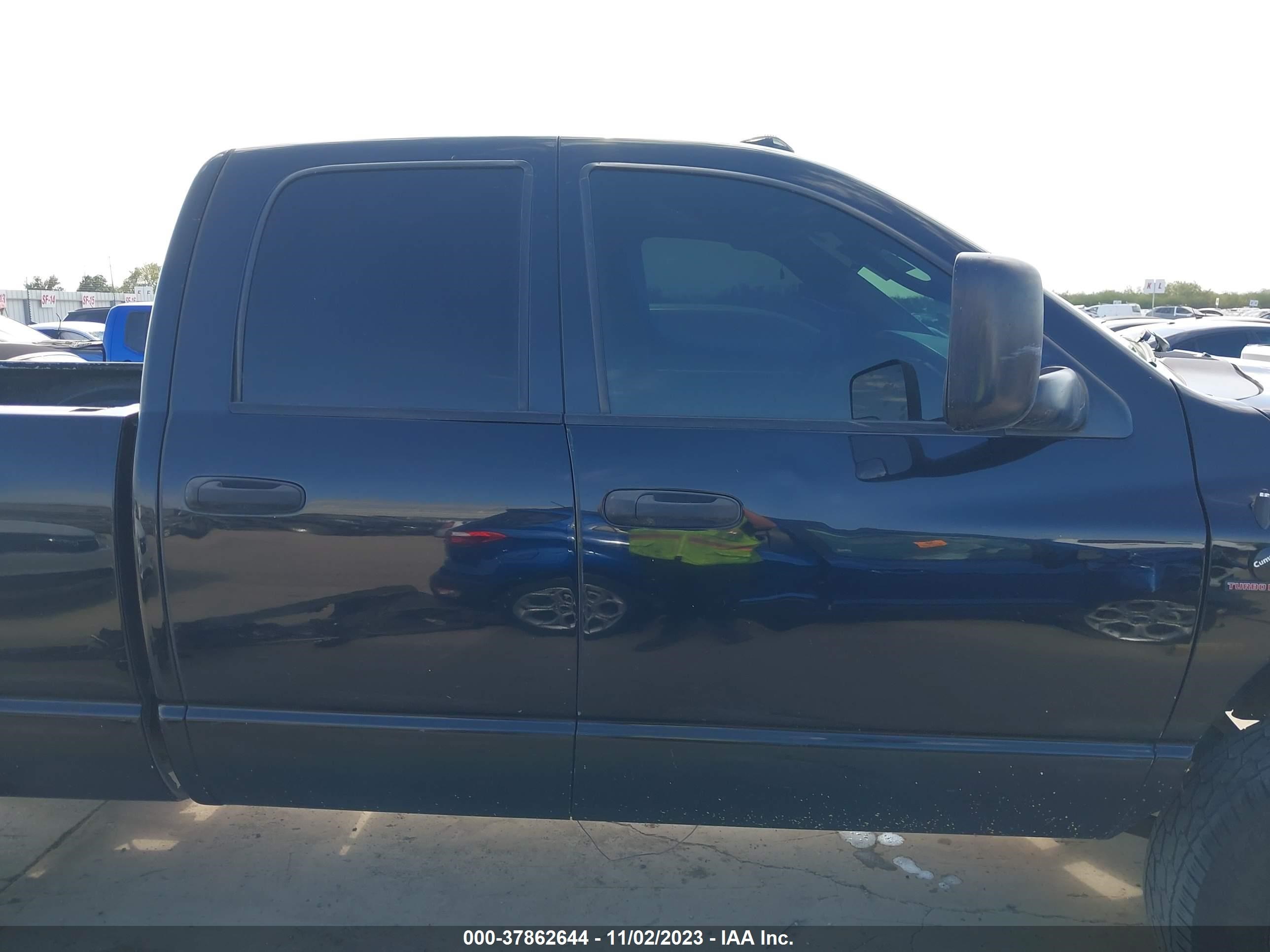 Photo 12 VIN: 3D7KU28CX3G787973 - DODGE RAM 