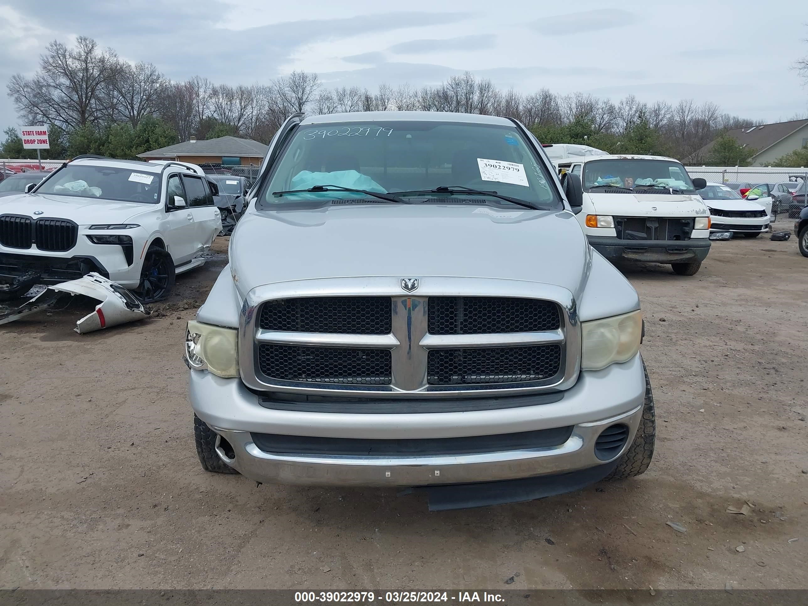 Photo 11 VIN: 3D7KU28D03G759415 - DODGE RAM 