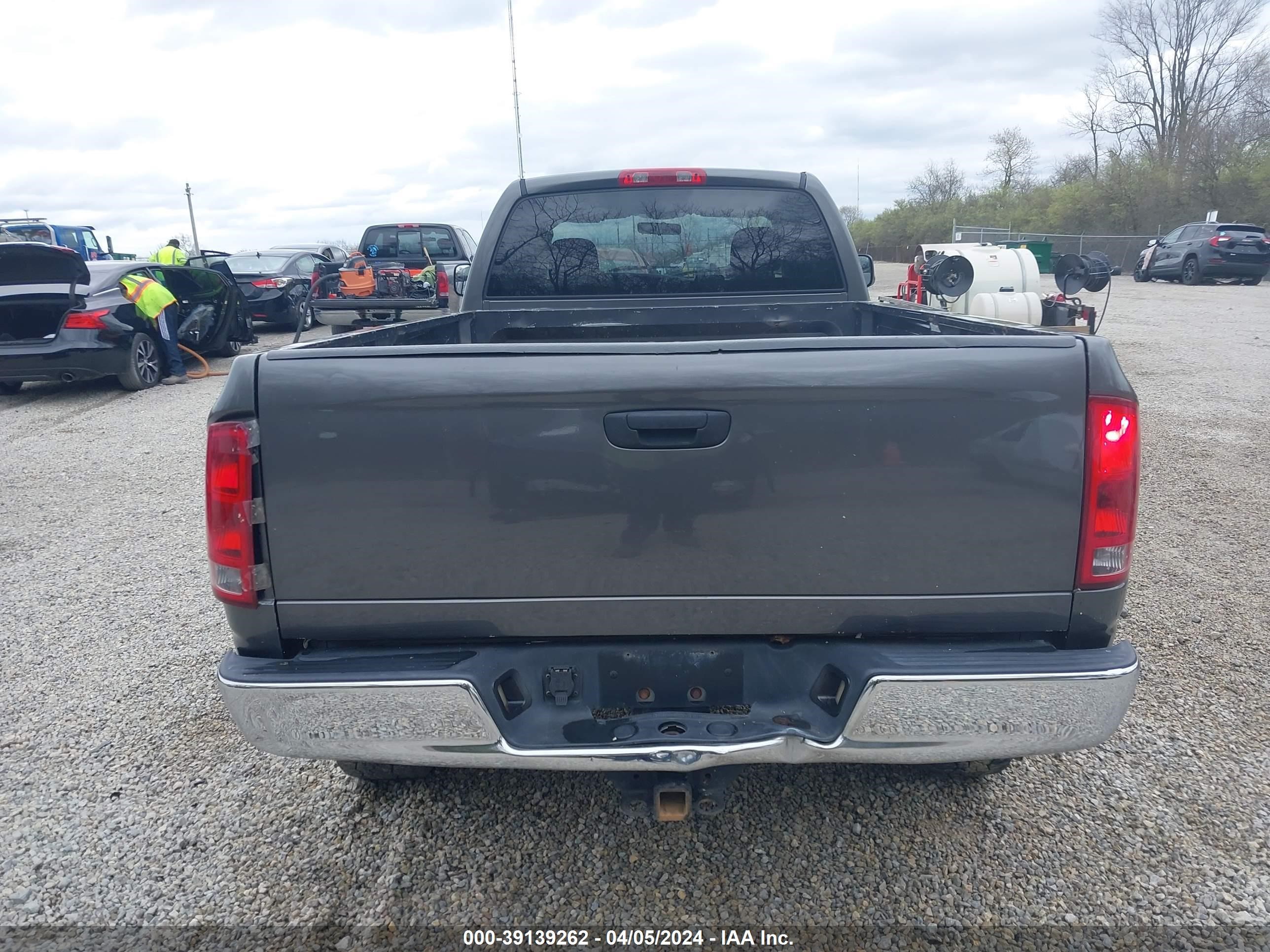 Photo 16 VIN: 3D7KU28D63G716049 - DODGE RAM 