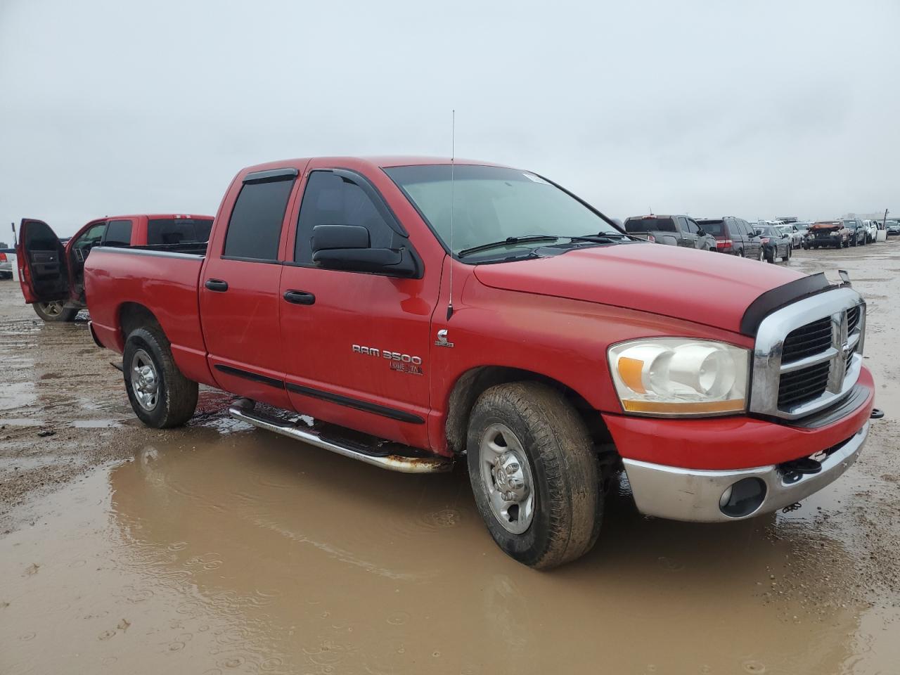 Photo 3 VIN: 3D7LL38C26G211893 - DODGE RAM 