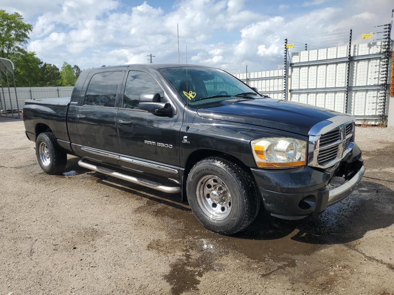 Photo 3 VIN: 3D7LL39CX6G269507 - DODGE RAM 