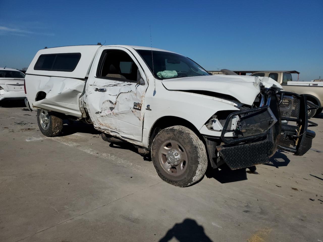 Photo 3 VIN: 3D7LP2EL5AG114439 - DODGE RAM 