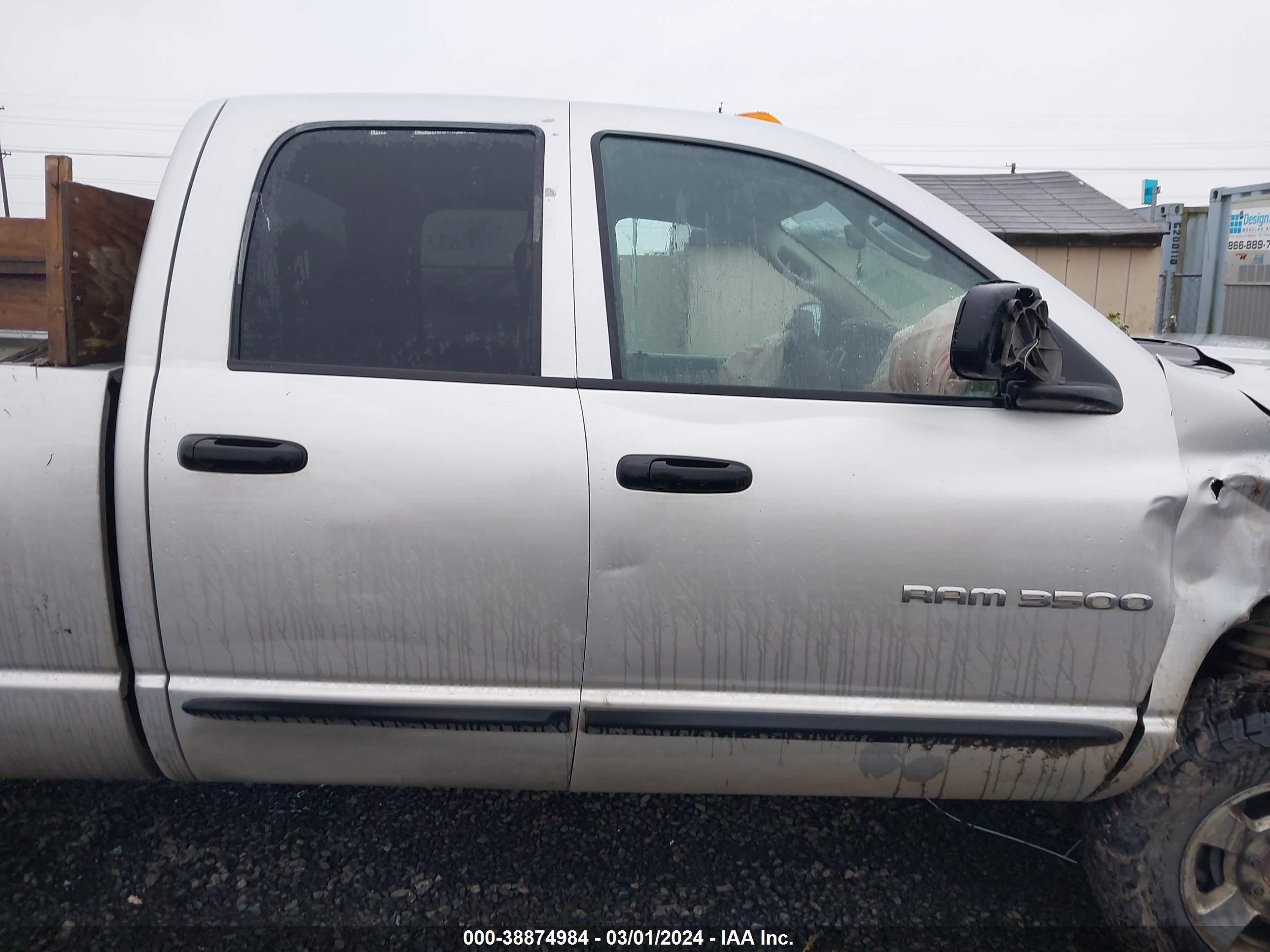 Photo 13 VIN: 3D7LS38C35G759399 - DODGE RAM 