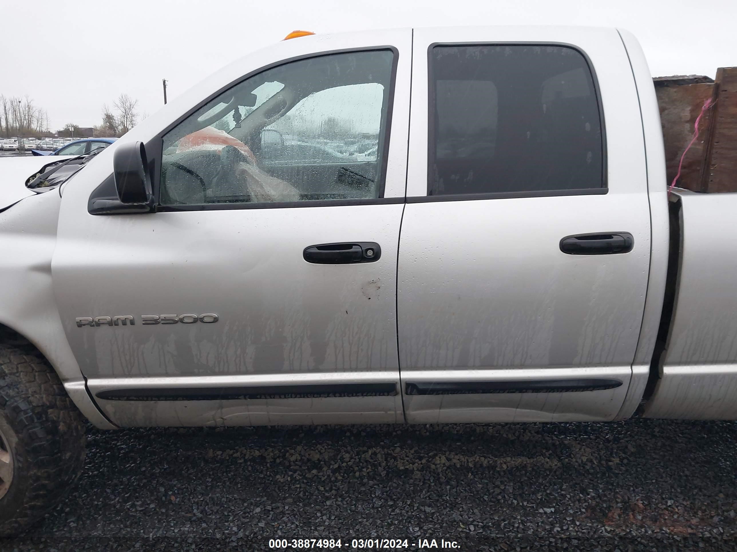 Photo 14 VIN: 3D7LS38C35G759399 - DODGE RAM 