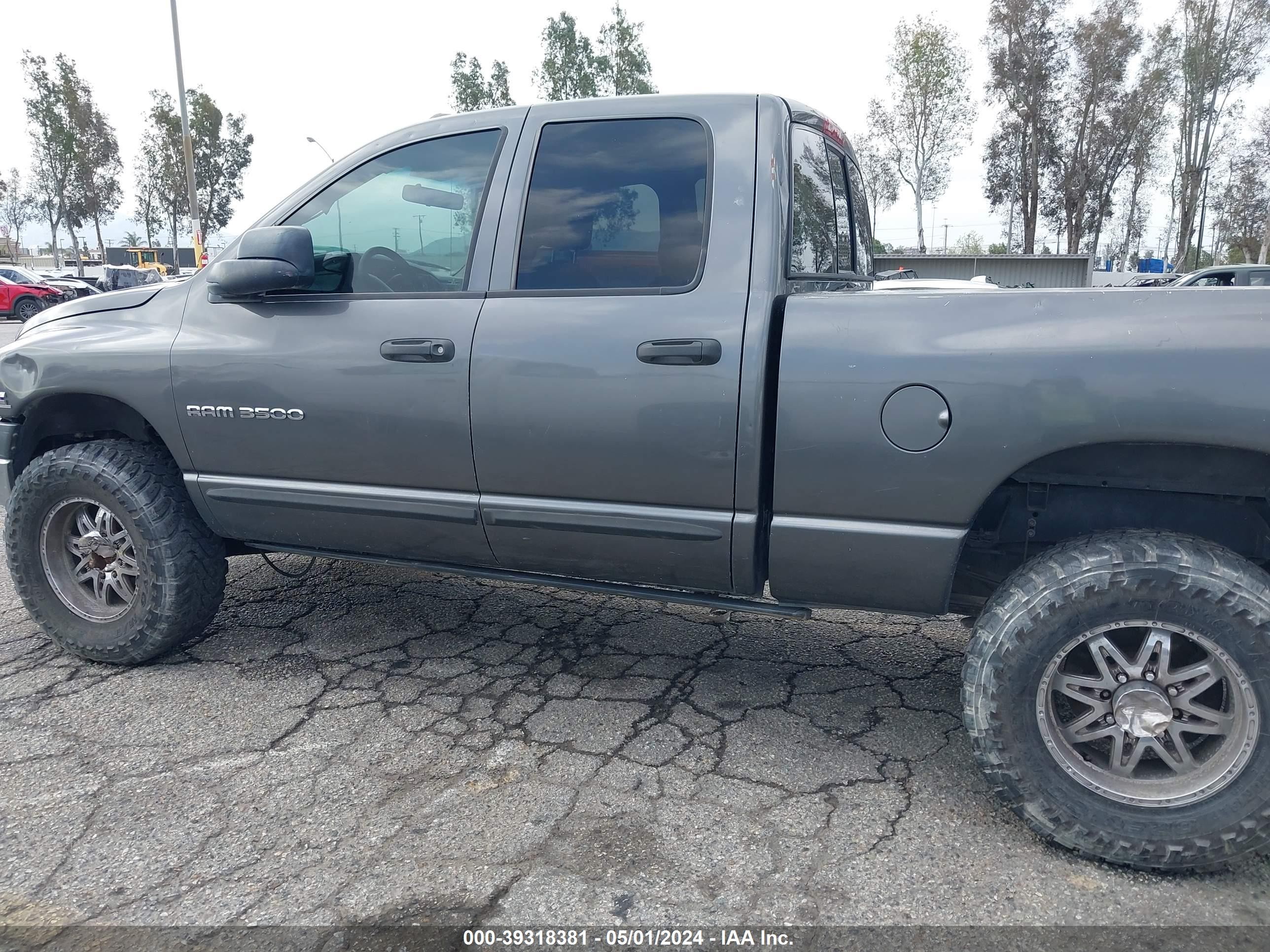 Photo 13 VIN: 3D7LU38693G736890 - DODGE RAM 