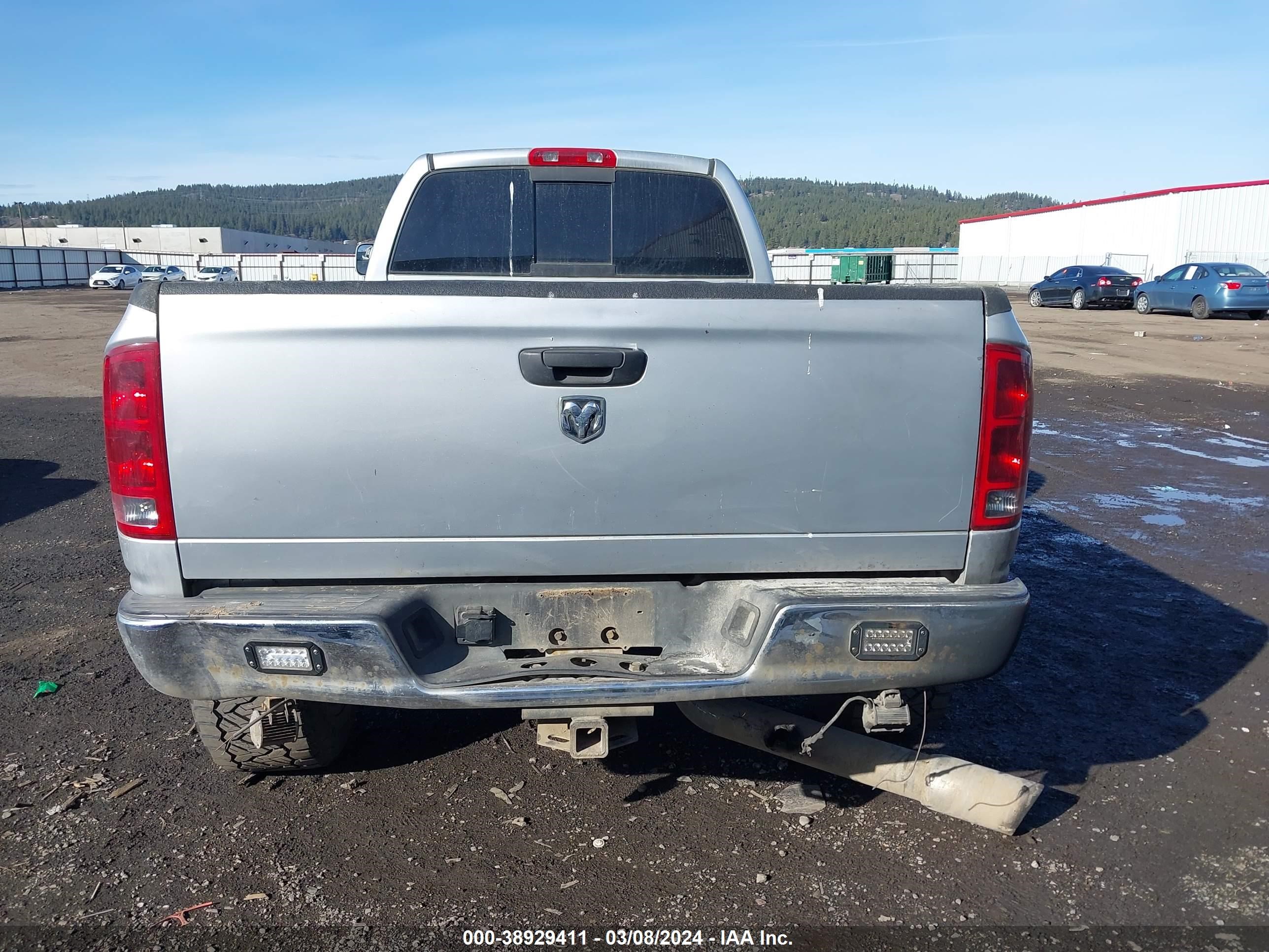 Photo 16 VIN: 3D7LU38C43G706783 - DODGE RAM 