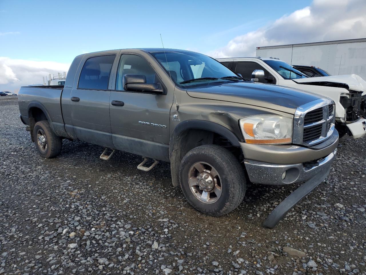 Photo 3 VIN: 3D7LX39C56G188757 - DODGE RAM 