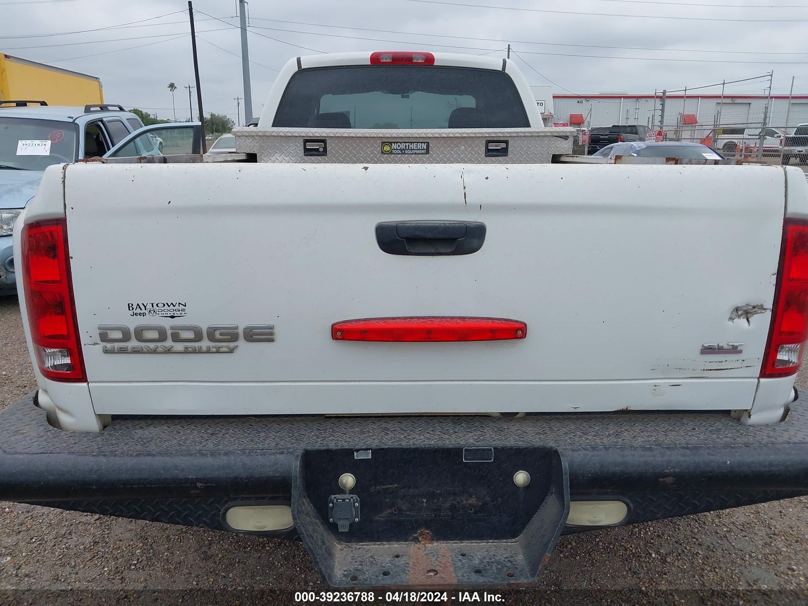 Photo 14 VIN: 3D7MA48C73G813393 - DODGE RAM 