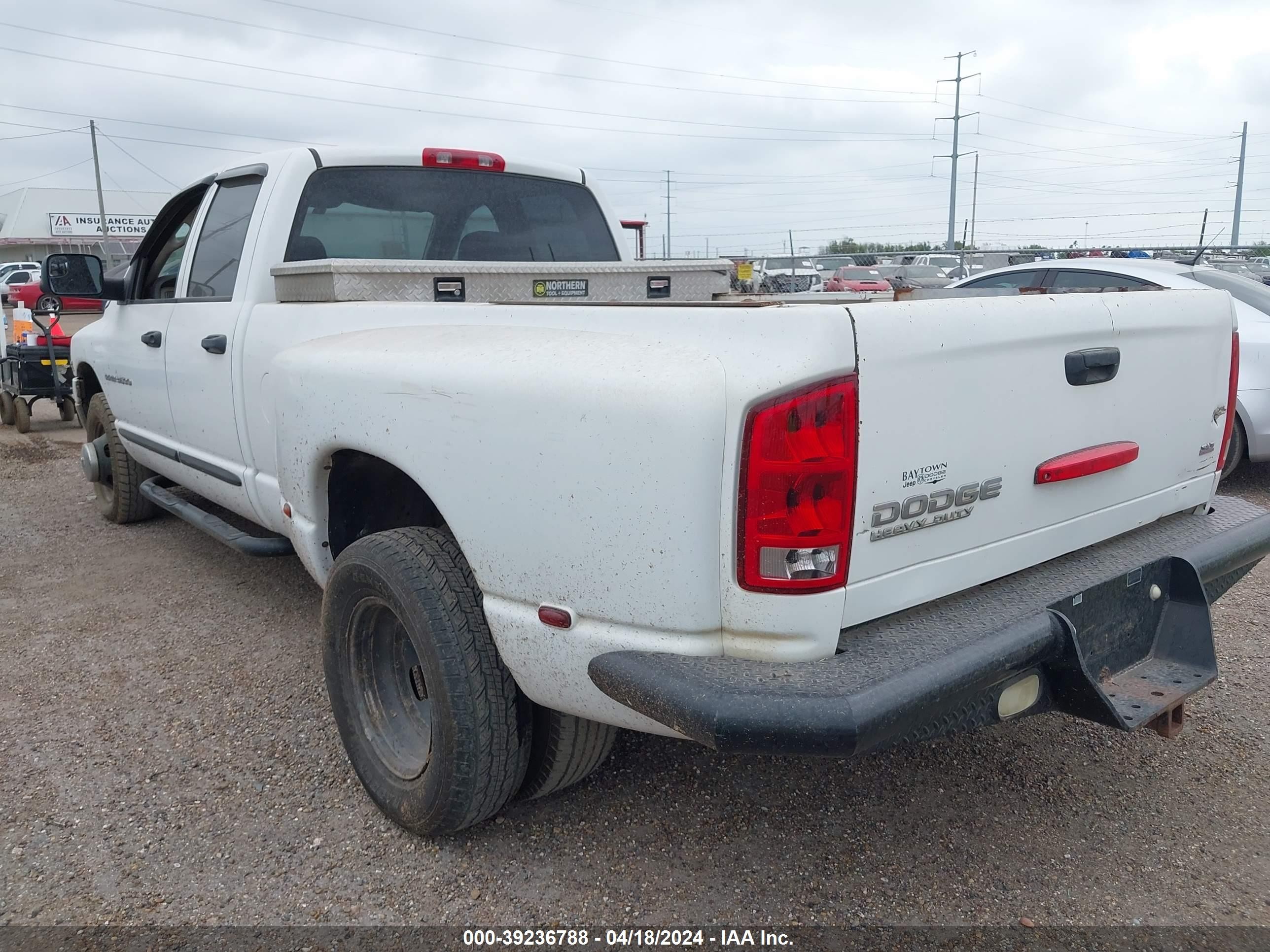 Photo 2 VIN: 3D7MA48C73G813393 - DODGE RAM 