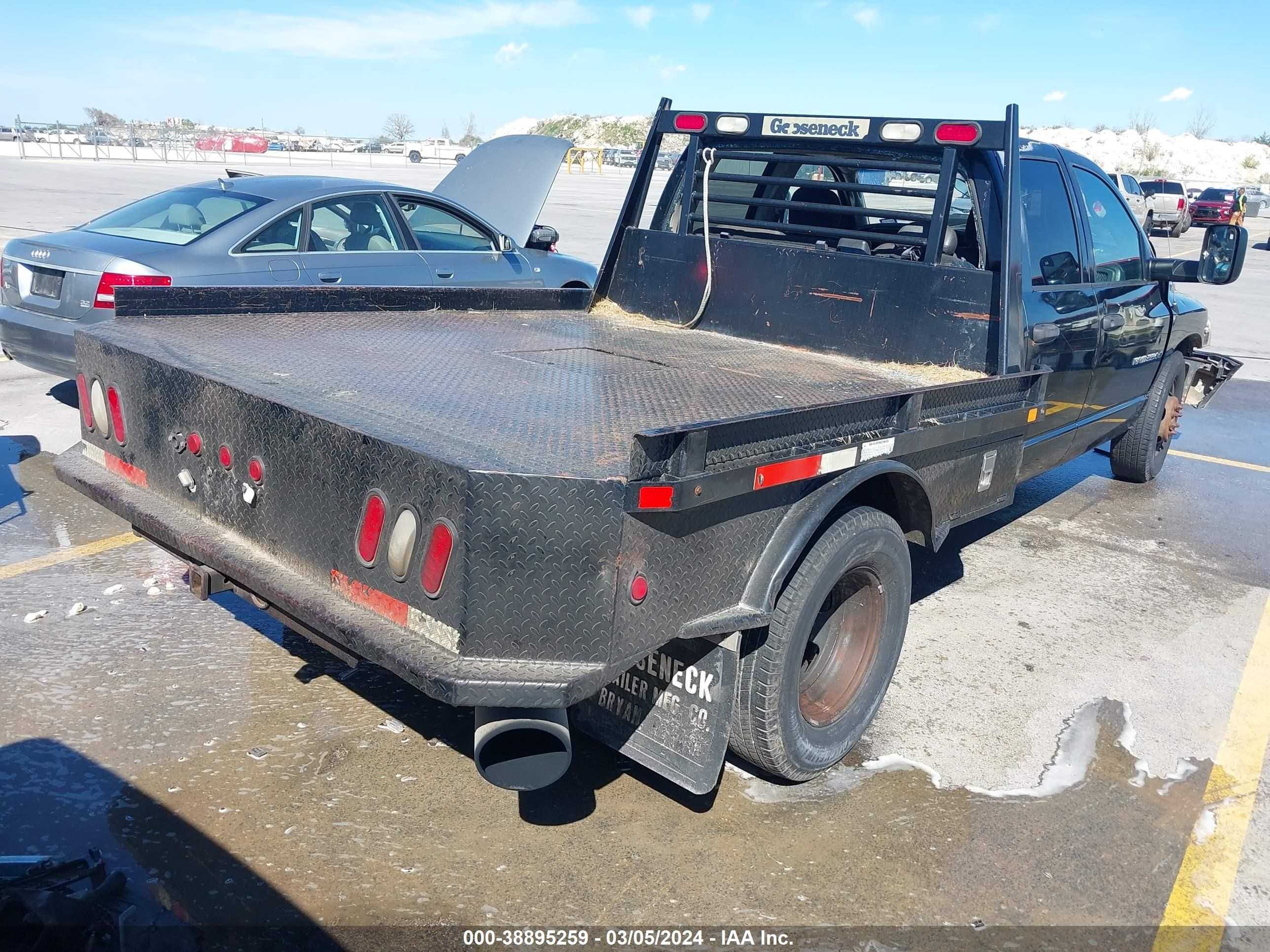 Photo 3 VIN: 3D7MA48C74G198605 - DODGE RAM 