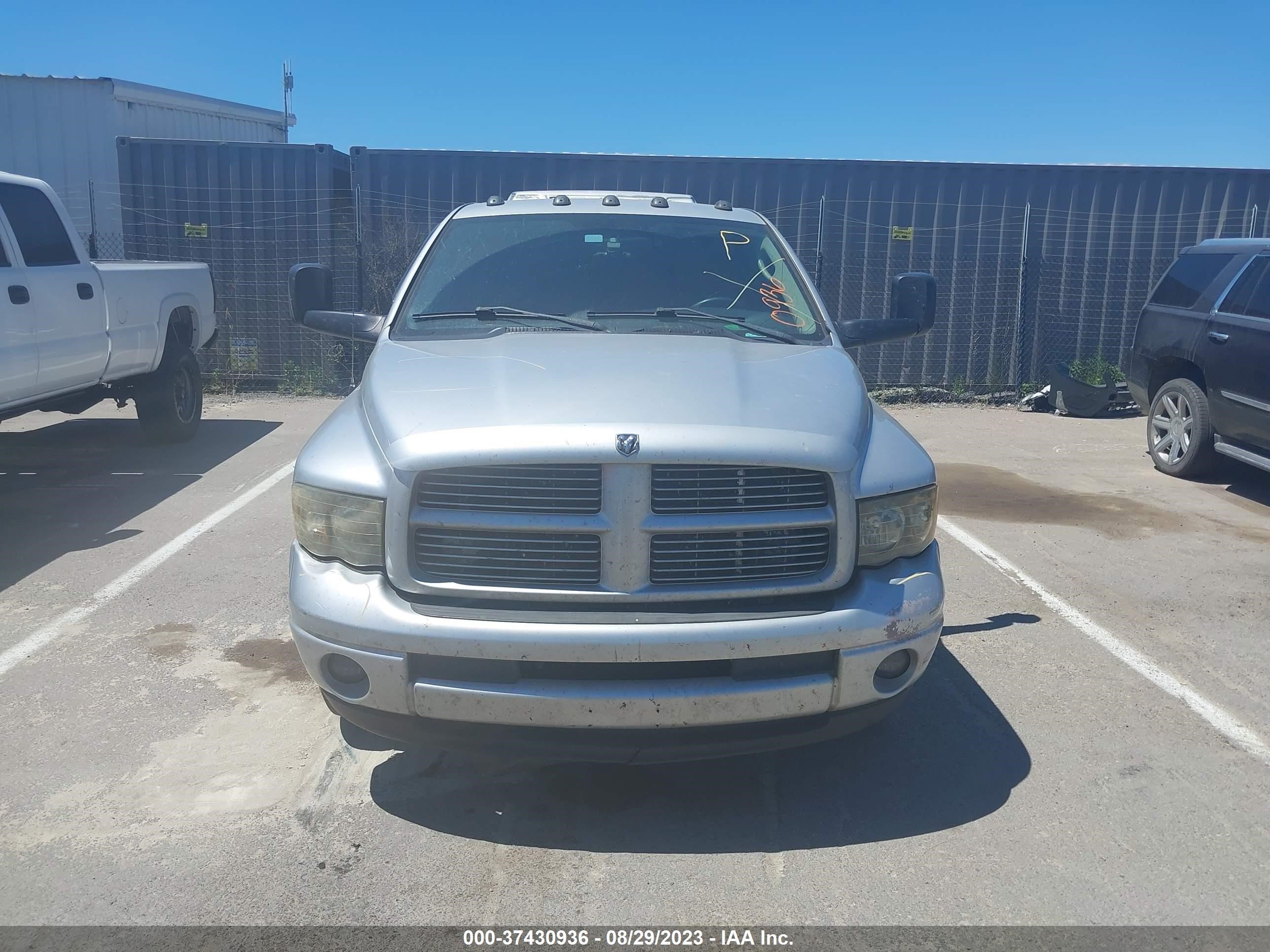 Photo 11 VIN: 3D7MA48CX4G169521 - DODGE RAM 