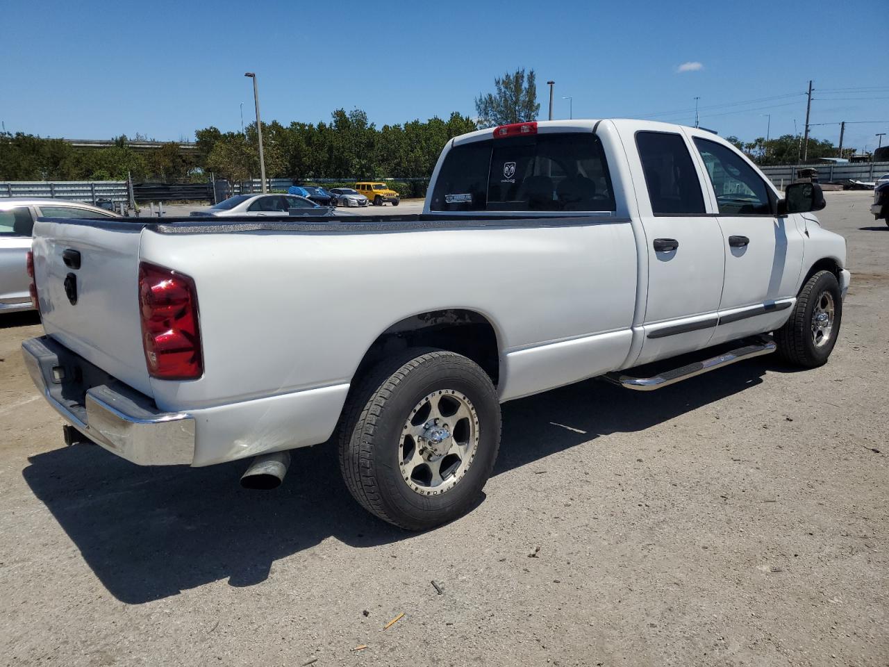 Photo 2 VIN: 3D7ML38C87G743820 - DODGE RAM 