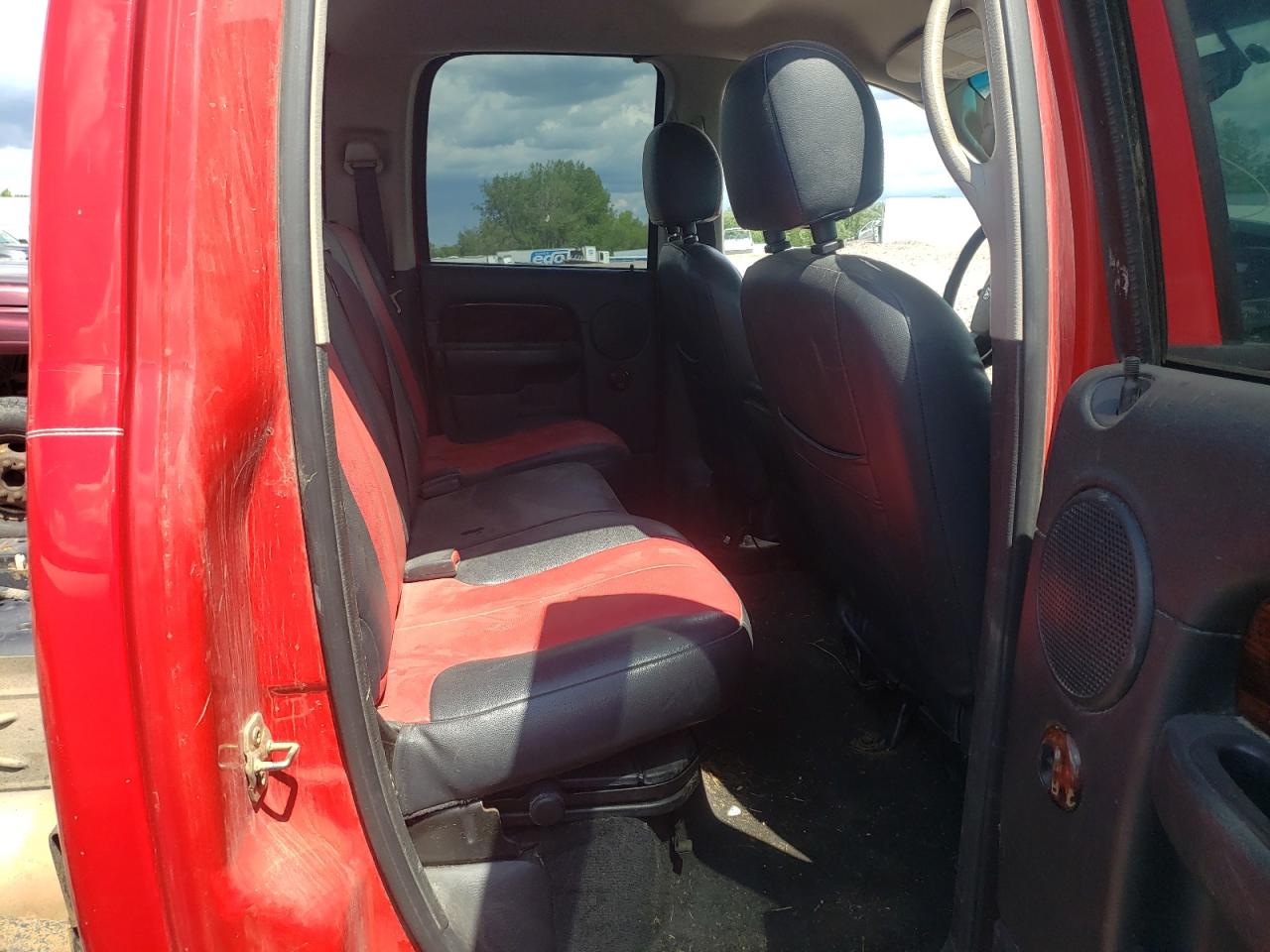 Photo 9 VIN: 3D7MS48C55G709369 - DODGE RAM 