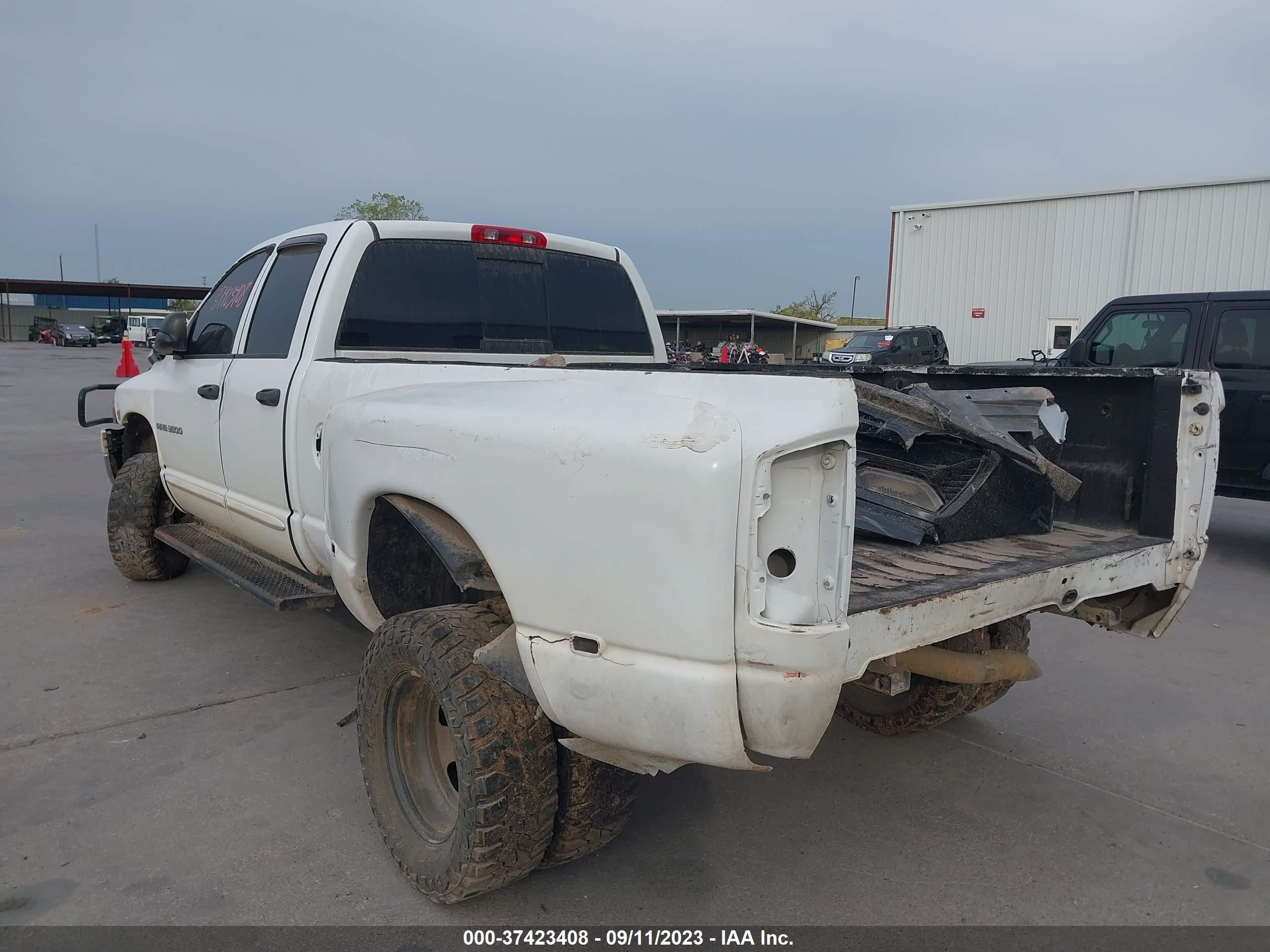 Photo 2 VIN: 3D7MU48CX3G802217 - DODGE RAM 