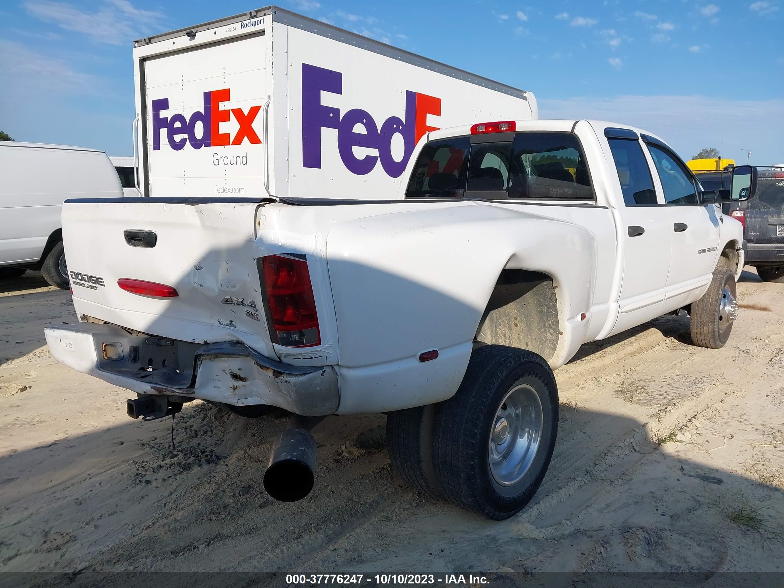 Photo 2 VIN: 3D7MU48CX4G266662 - DODGE RAM 