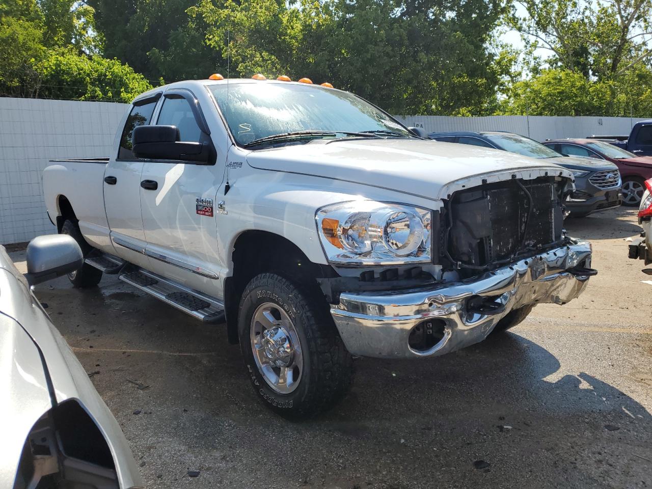 Photo 3 VIN: 3D7MX38A28G137210 - DODGE RAM 