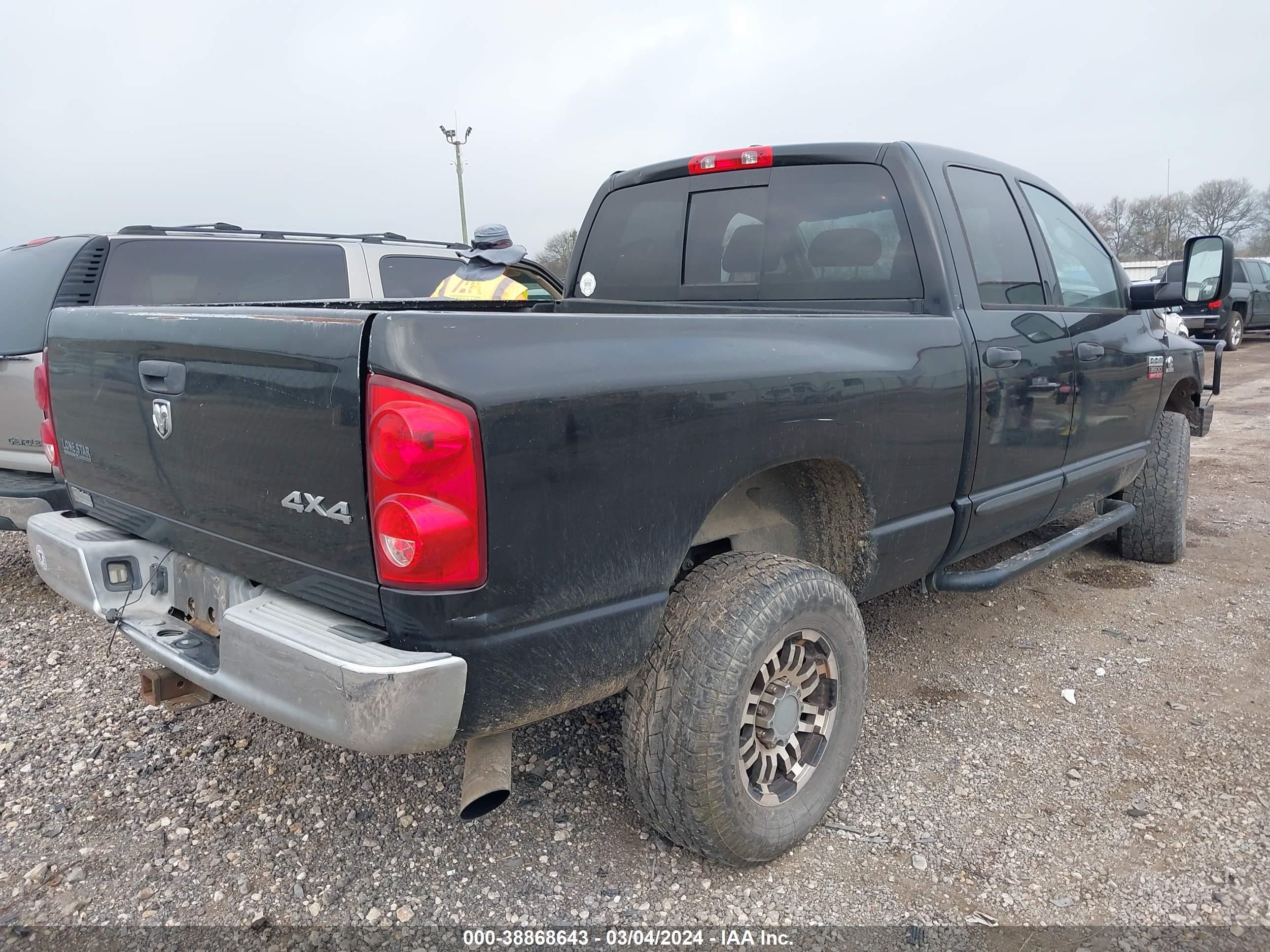 Photo 3 VIN: 3D7MX38A37G787369 - DODGE RAM 