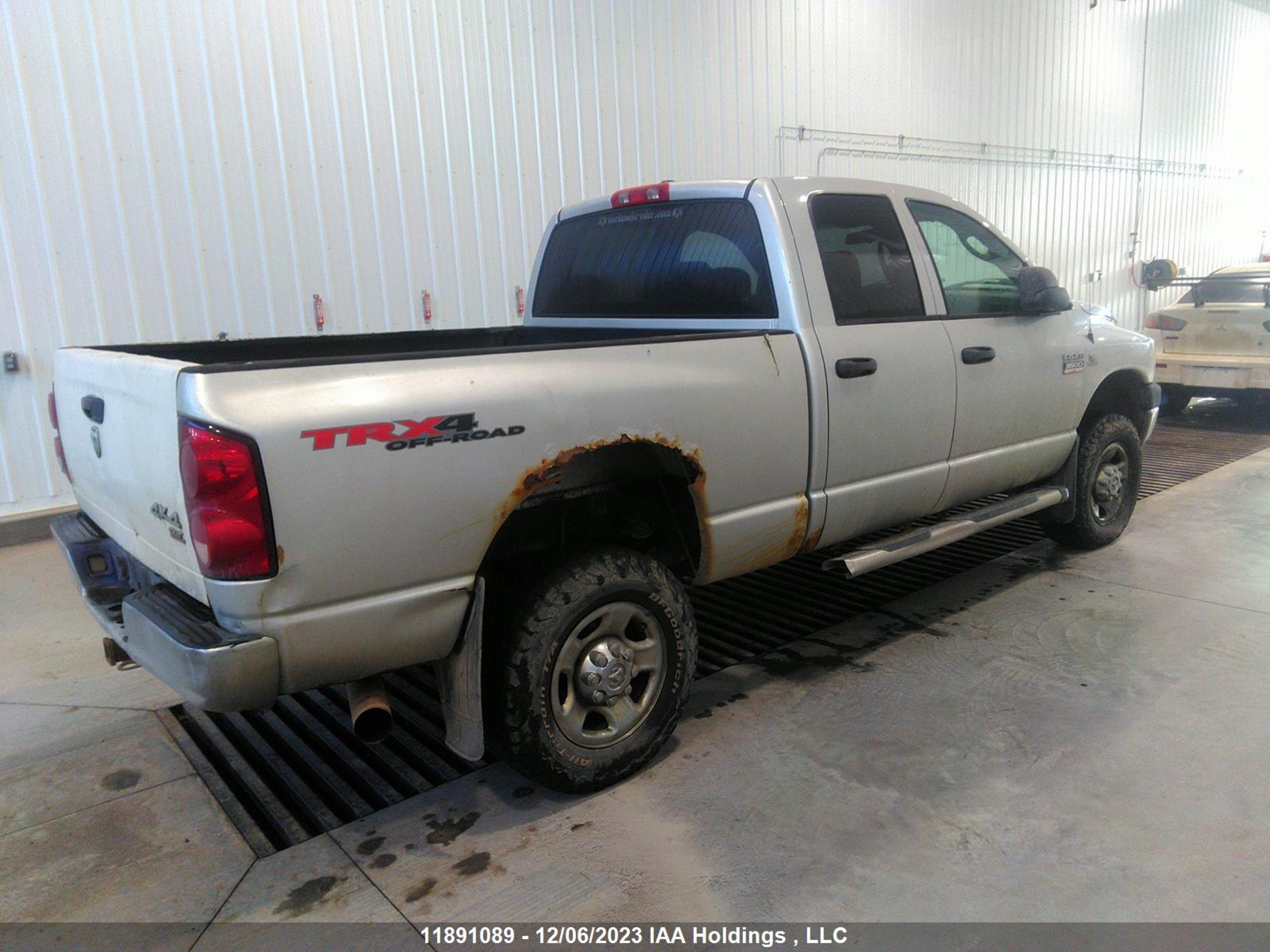 Photo 3 VIN: 3D7MX38A48G185467 - DODGE RAM 