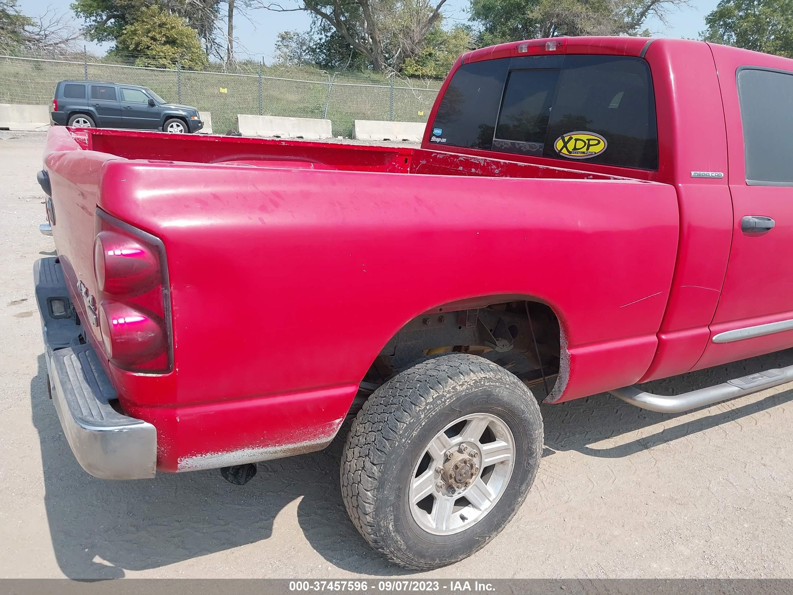 Photo 3 VIN: 3D7MX39CX7G701880 - DODGE RAM 