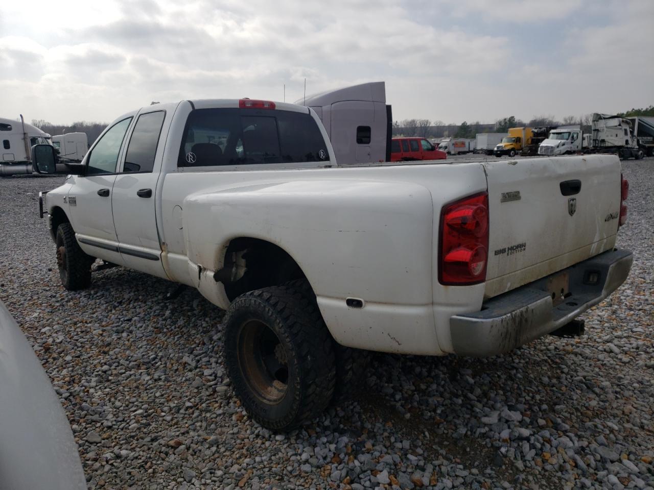 Photo 2 VIN: 3D7MX48A27G814132 - DODGE RAM 