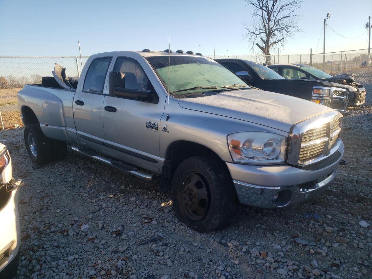 Photo 3 VIN: 3D7MX48A67G791048 - DODGE RAM 