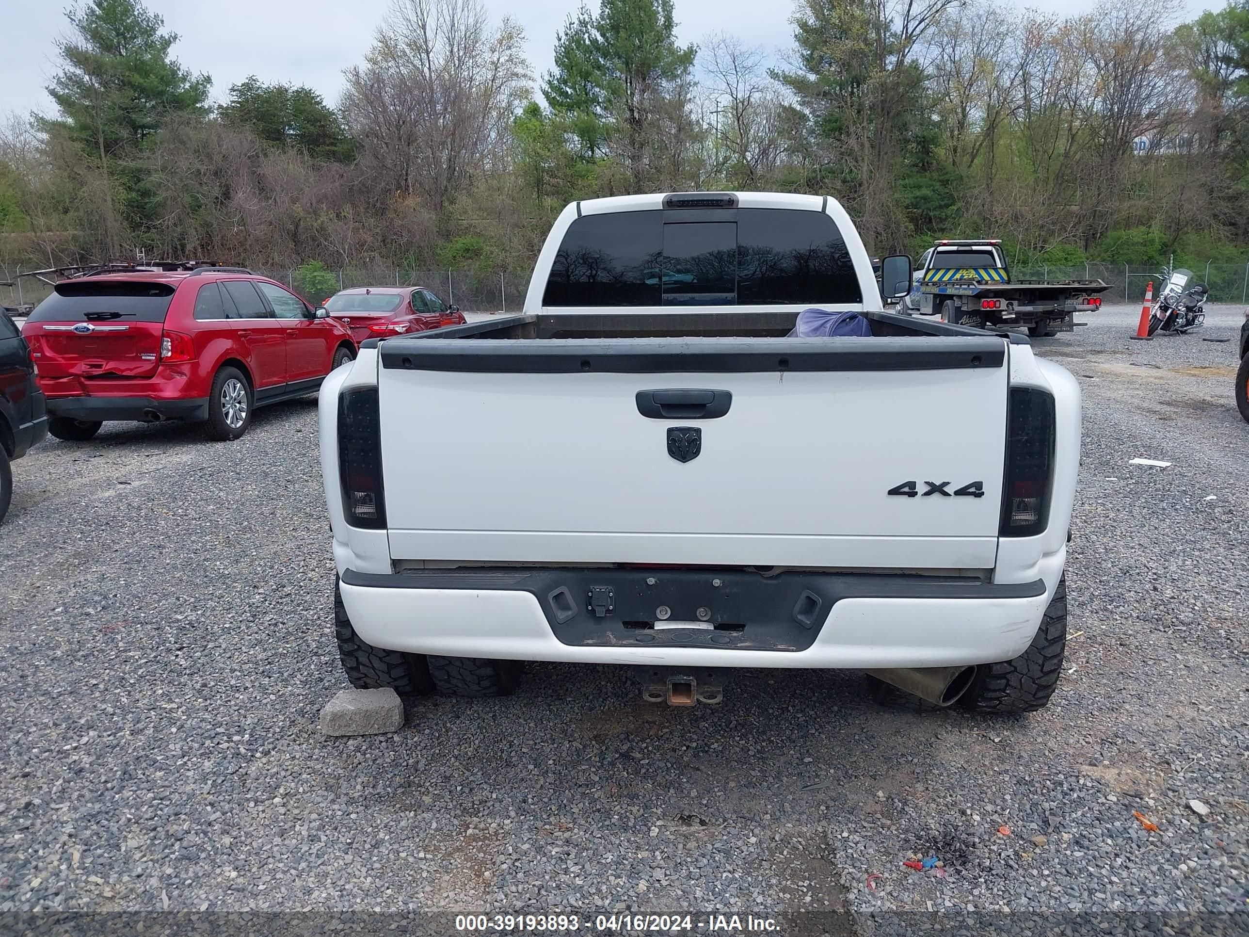 Photo 17 VIN: 3D7MX48C07G701135 - DODGE RAM 