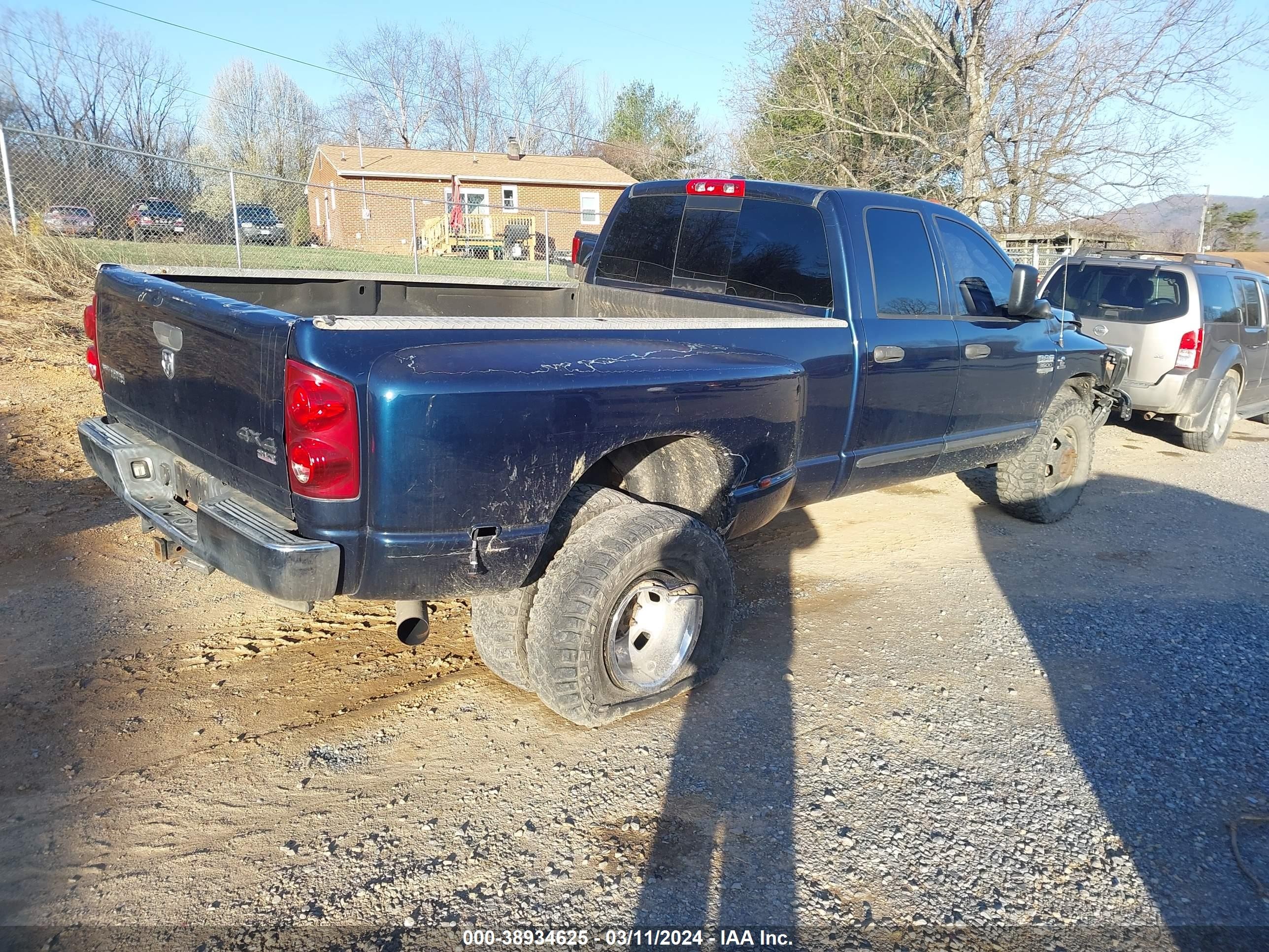 Photo 3 VIN: 3D7MX48C87G713114 - DODGE RAM 