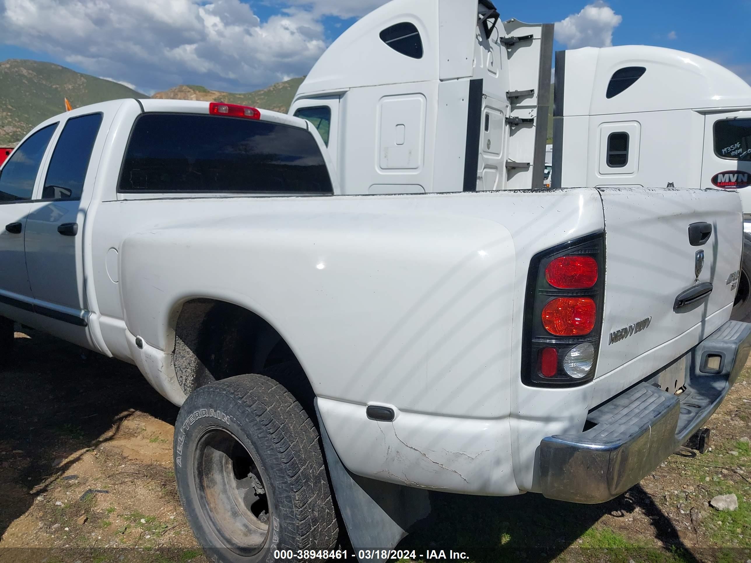 Photo 2 VIN: 3D7MX48C96G144689 - DODGE RAM 