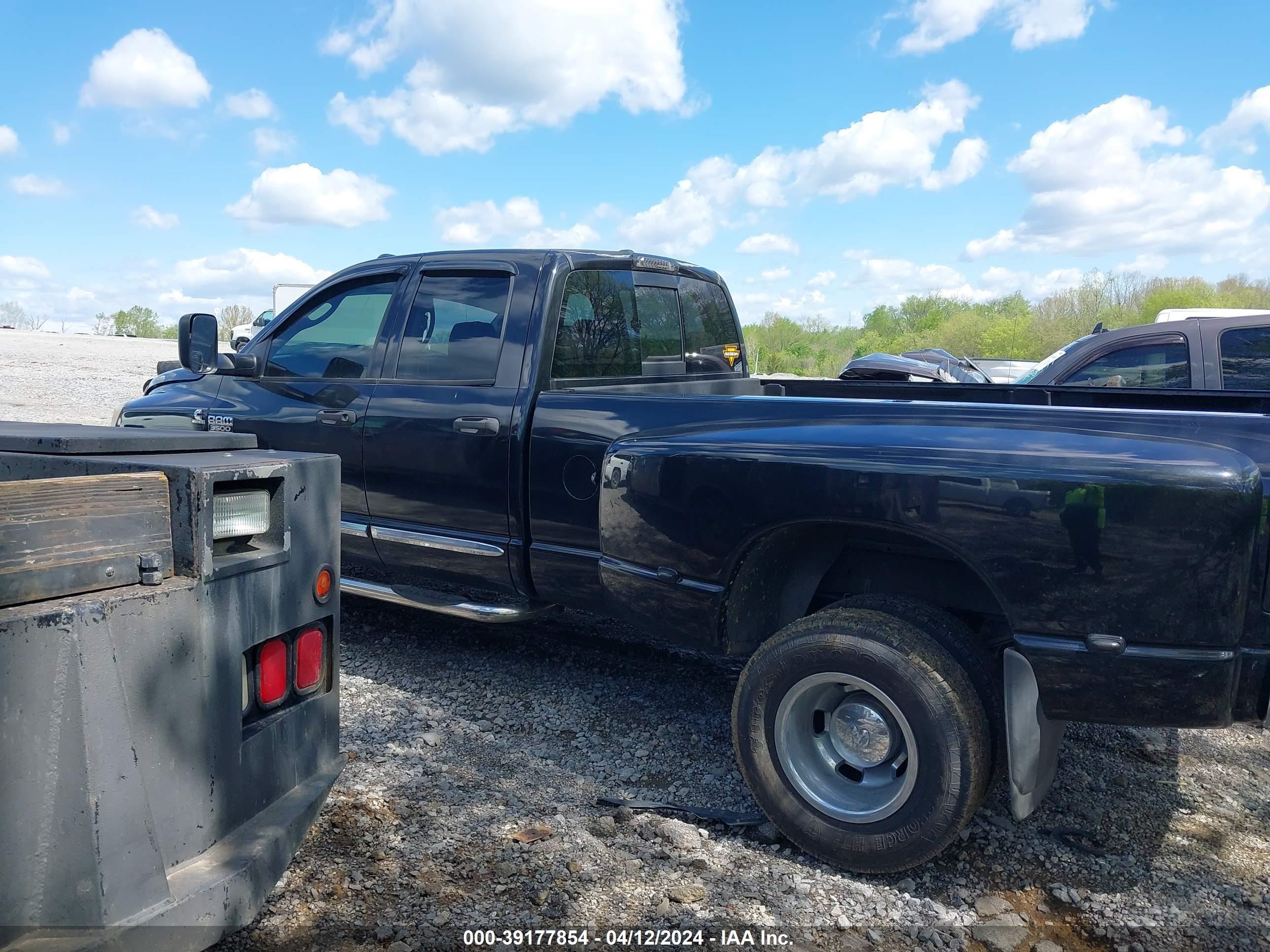 Photo 12 VIN: 3D7MX48CX7G717228 - DODGE RAM 