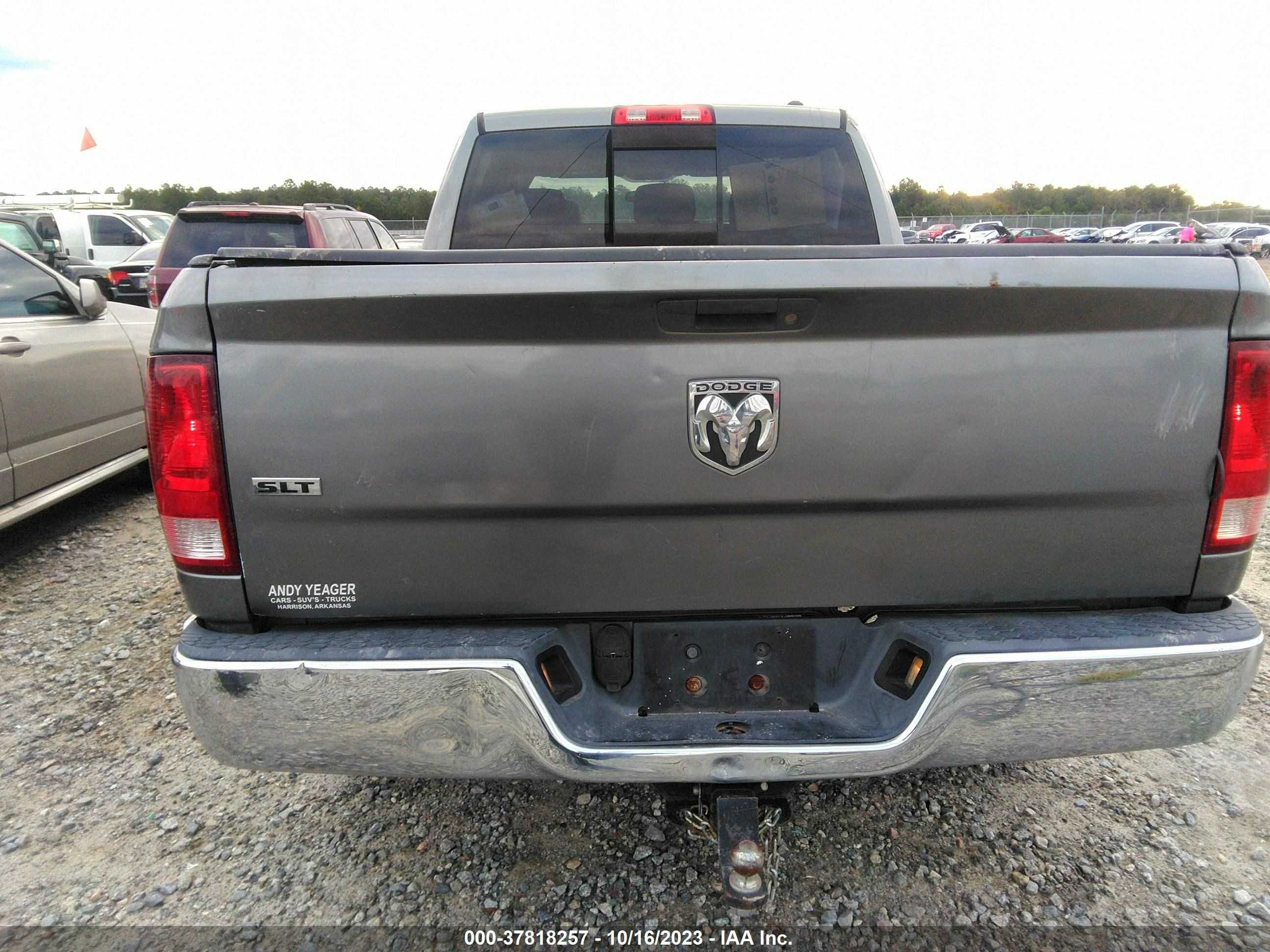 Photo 5 VIN: 3D7TP2CT2AG186427 - DODGE RAM 