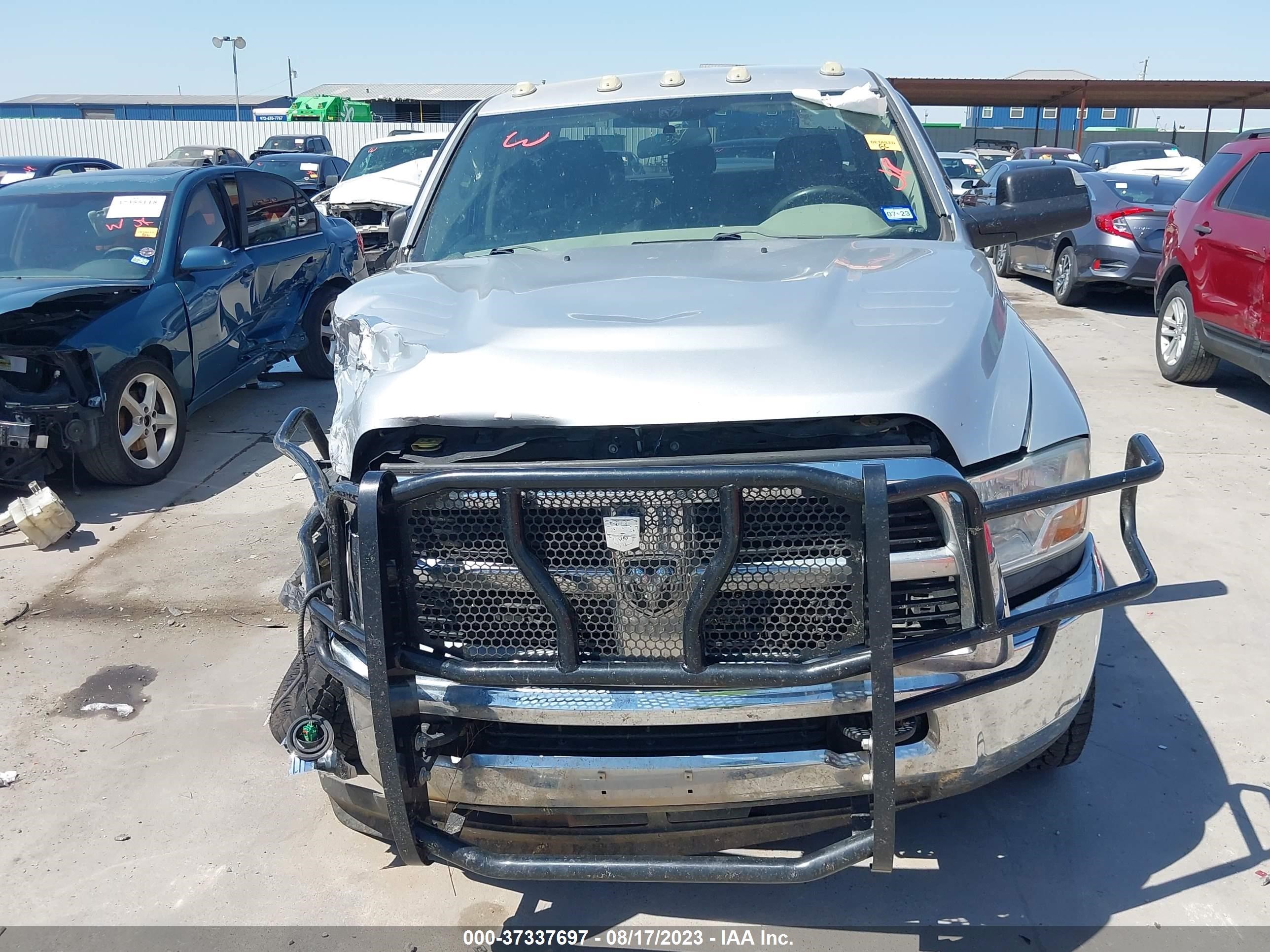 Photo 11 VIN: 3D7TT2CT0AG117151 - DODGE RAM 