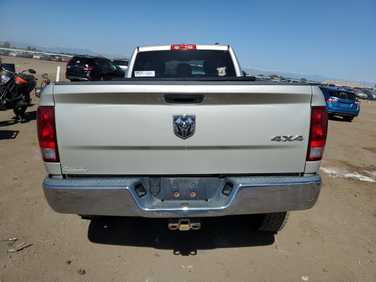 Photo 5 VIN: 3D7UT2CL1AG117972 - DODGE RAM 