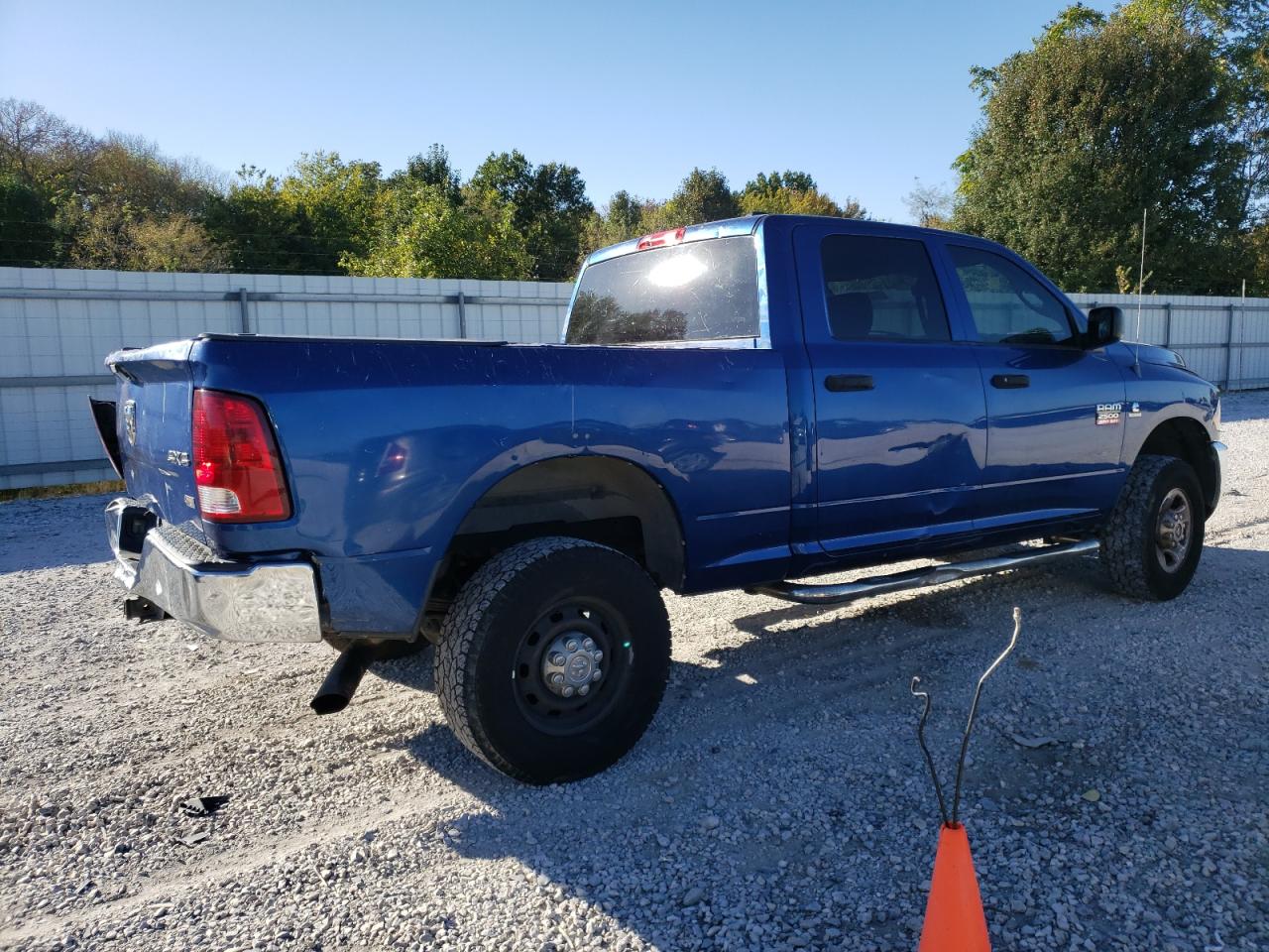 Photo 2 VIN: 3D7UT2CL8BG625776 - DODGE RAM 