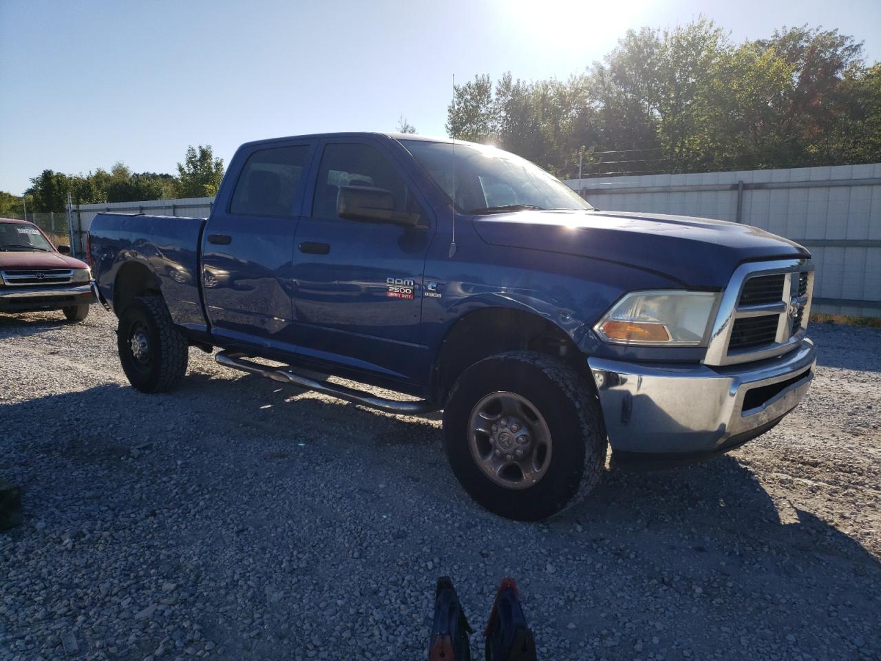 Photo 3 VIN: 3D7UT2CL8BG625776 - DODGE RAM 