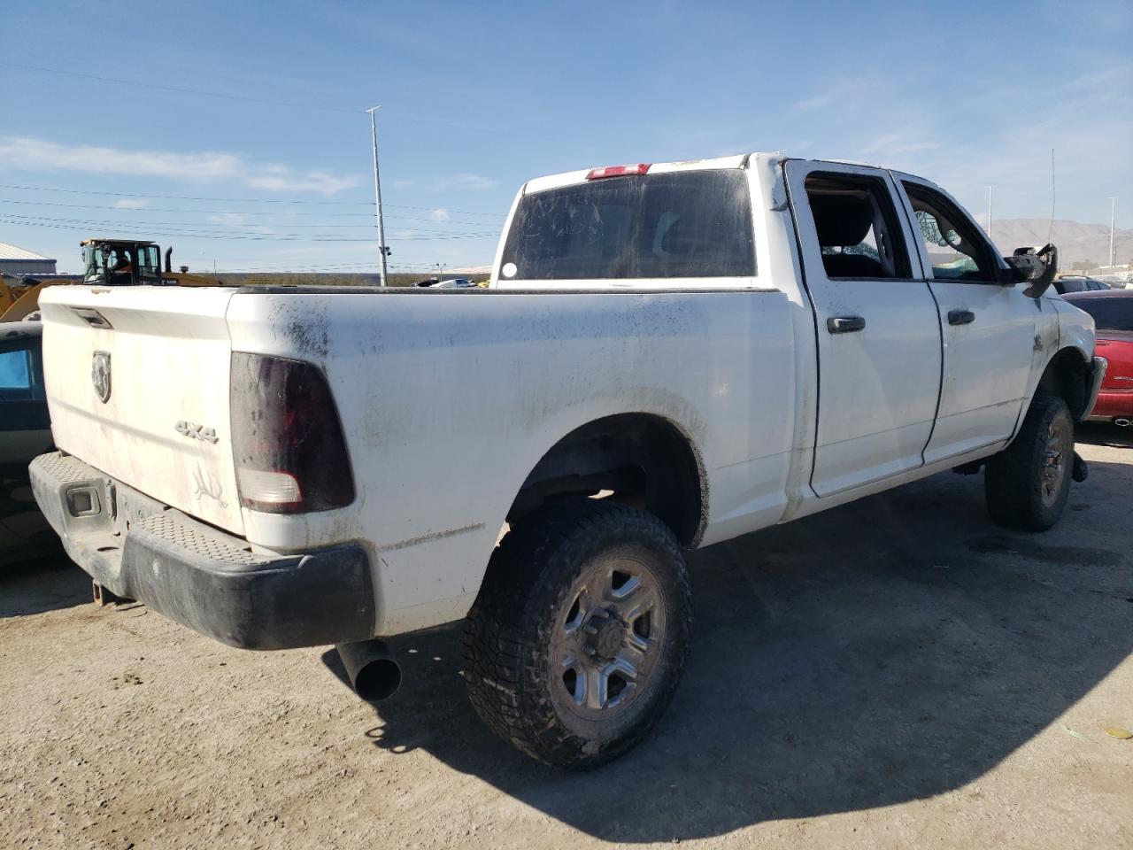 Photo 2 VIN: 3D7UT2CL9BG507591 - DODGE RAM 