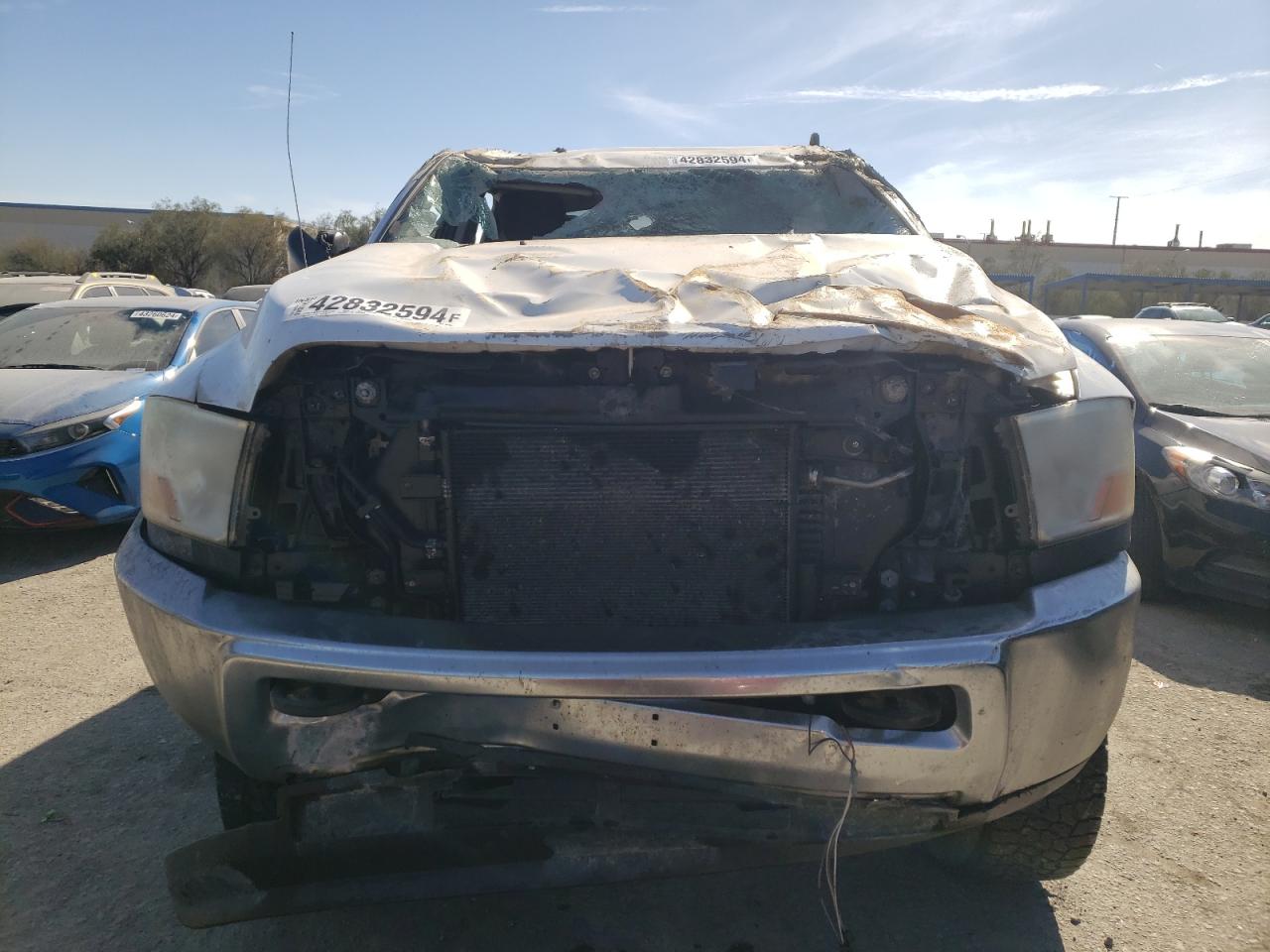 Photo 4 VIN: 3D7UT2CL9BG507591 - DODGE RAM 