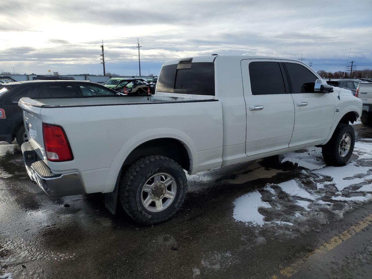 Photo 2 VIN: 3D7UT2HL0AG162362 - DODGE RAM 