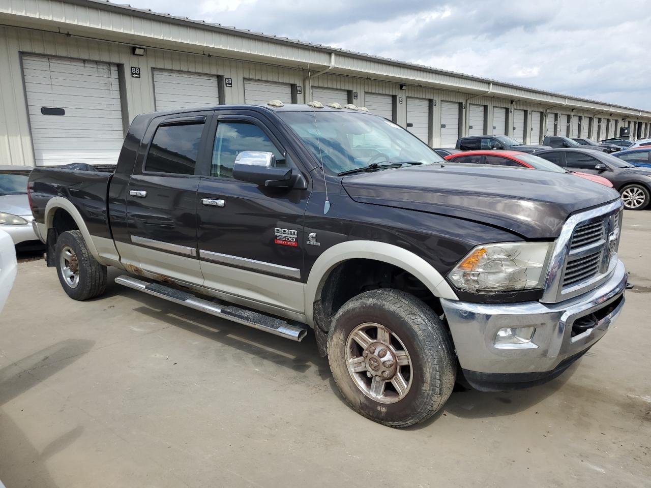 Photo 3 VIN: 3D7UT2HL9AG161016 - DODGE RAM 