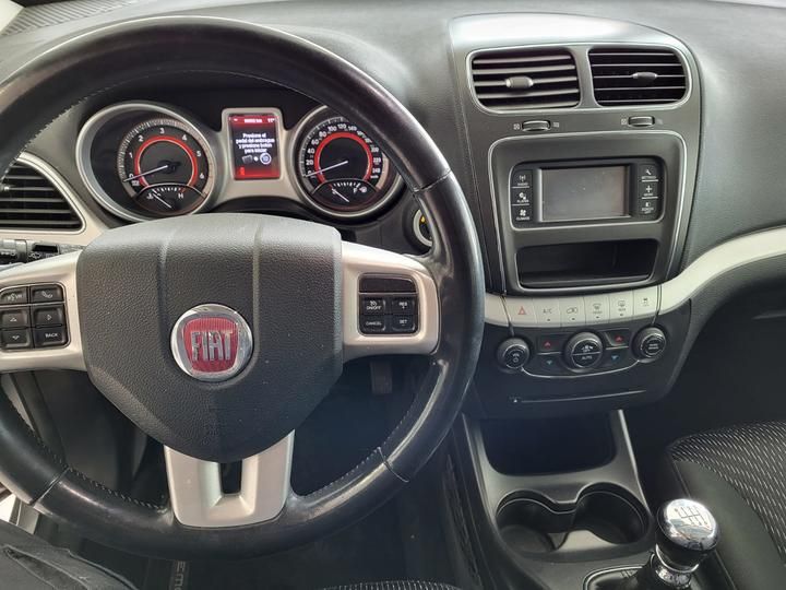 Photo 9 VIN: 3E4PK4FY1BT558626 - FIAT FREEMONT 