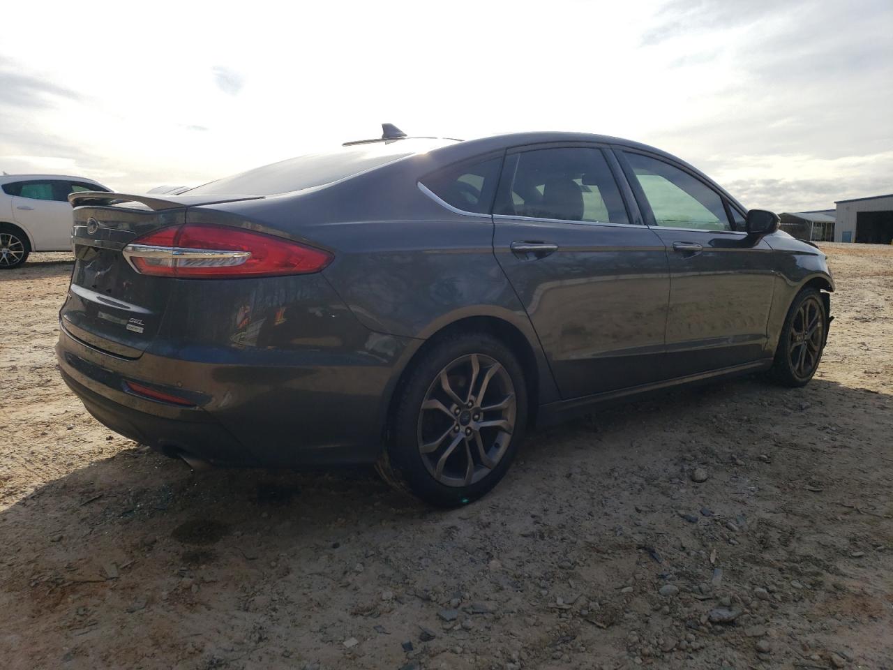 Photo 2 VIN: 3FA6P0CD0LR151919 - FORD FUSION 